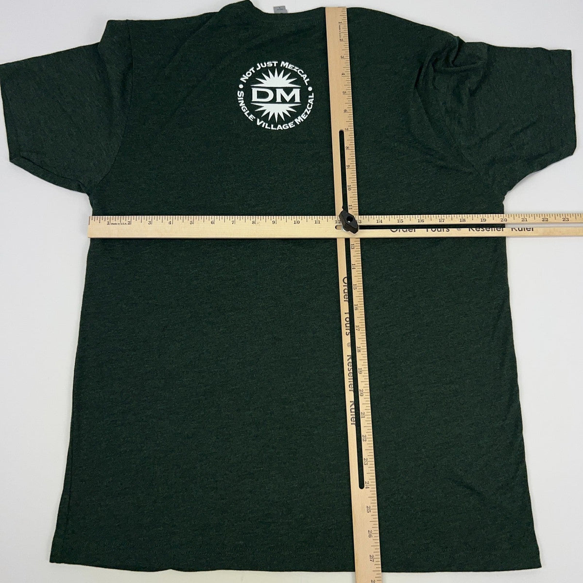 Del Maguey Mezcal Single Village Chichicapa Las Milpas เสื้อยืดสีเขียว Unisex ไซส์ M