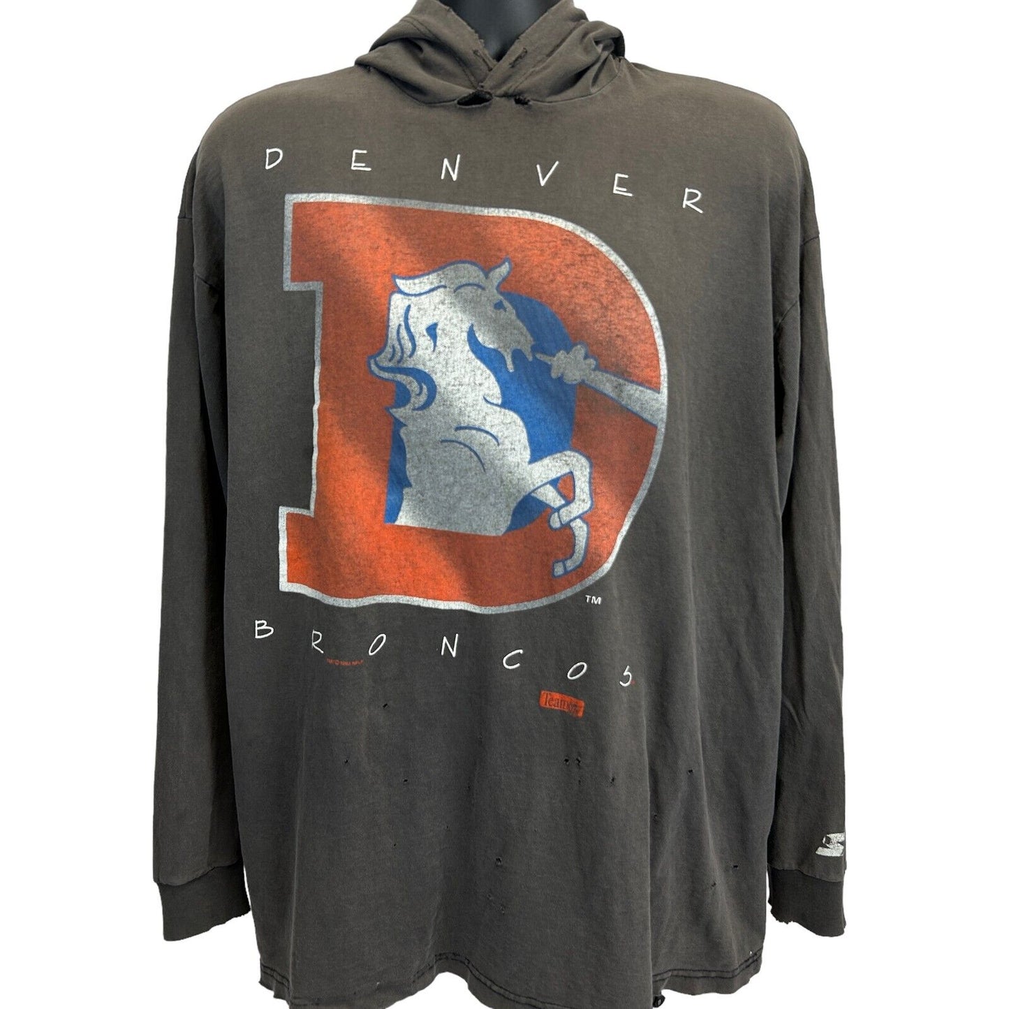 Distressed Denver Broncos Vintage 90s Hoodie T Shirt NFL Football Hooded USA XL