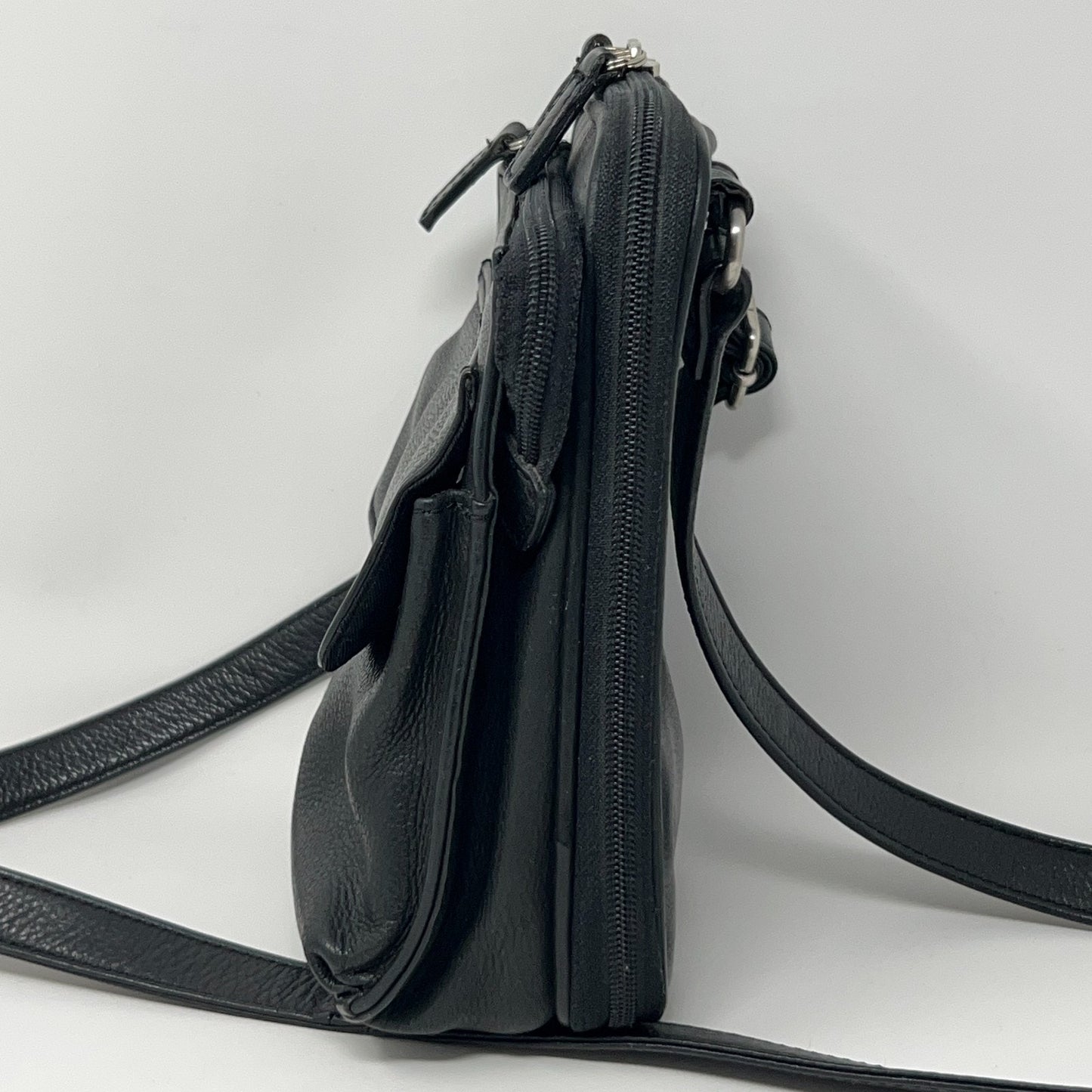 Fossil Black Leather Mini Crossbody Bag Credit Card Pockets Shoulder Strap