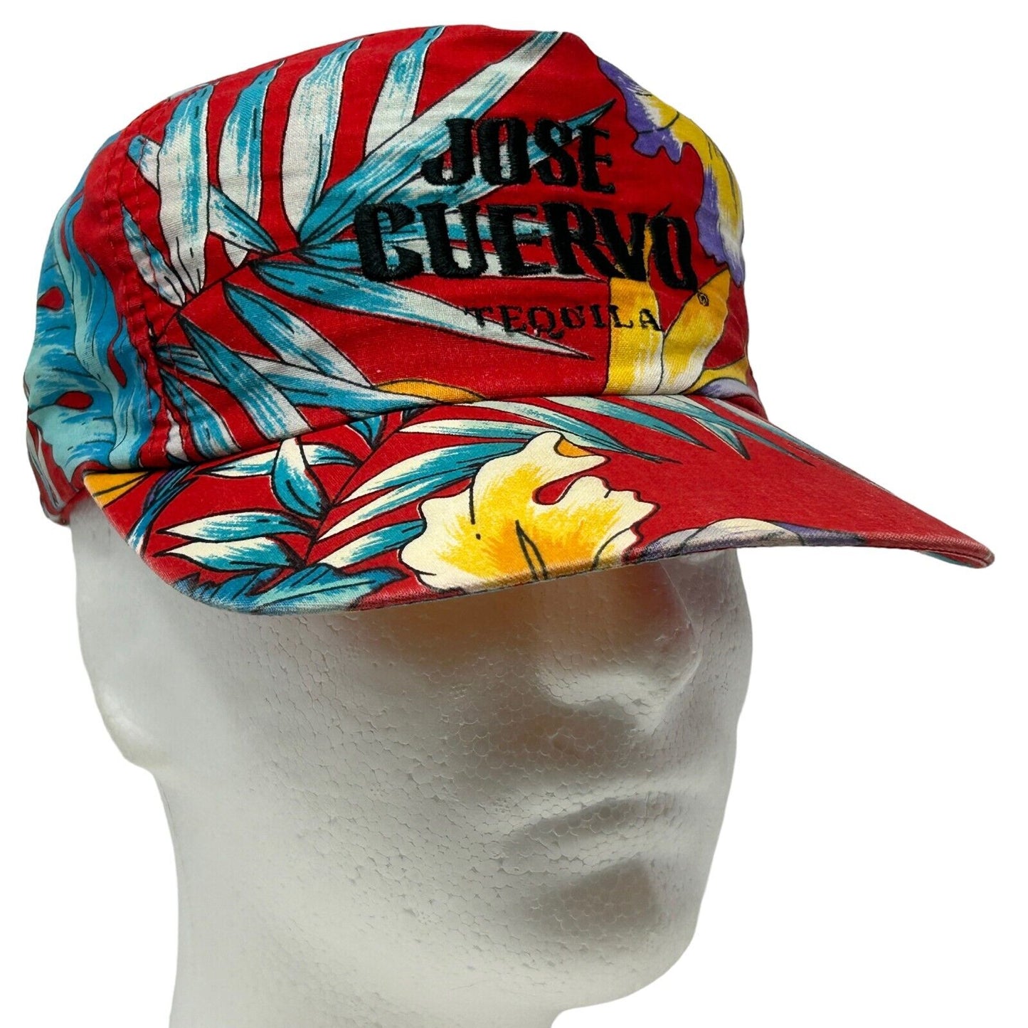 Gorra de béisbol hawaiana roja con estampado floral de K-Products de Jose Cuervo Tequila de los años 90