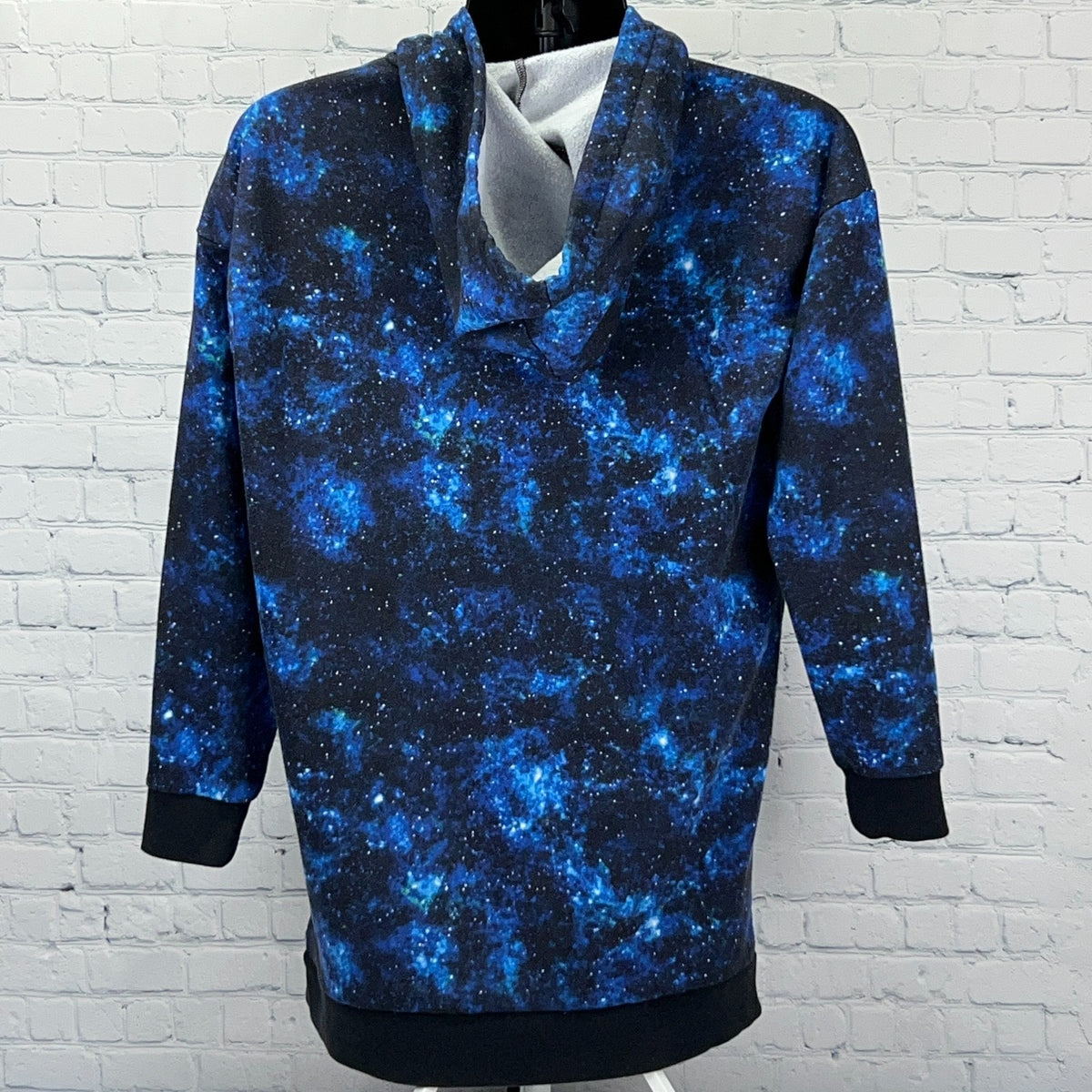 Hot Topic Galaxy Tunic Hoodie Womens M Medium Blue Black Space Nebula Hooded