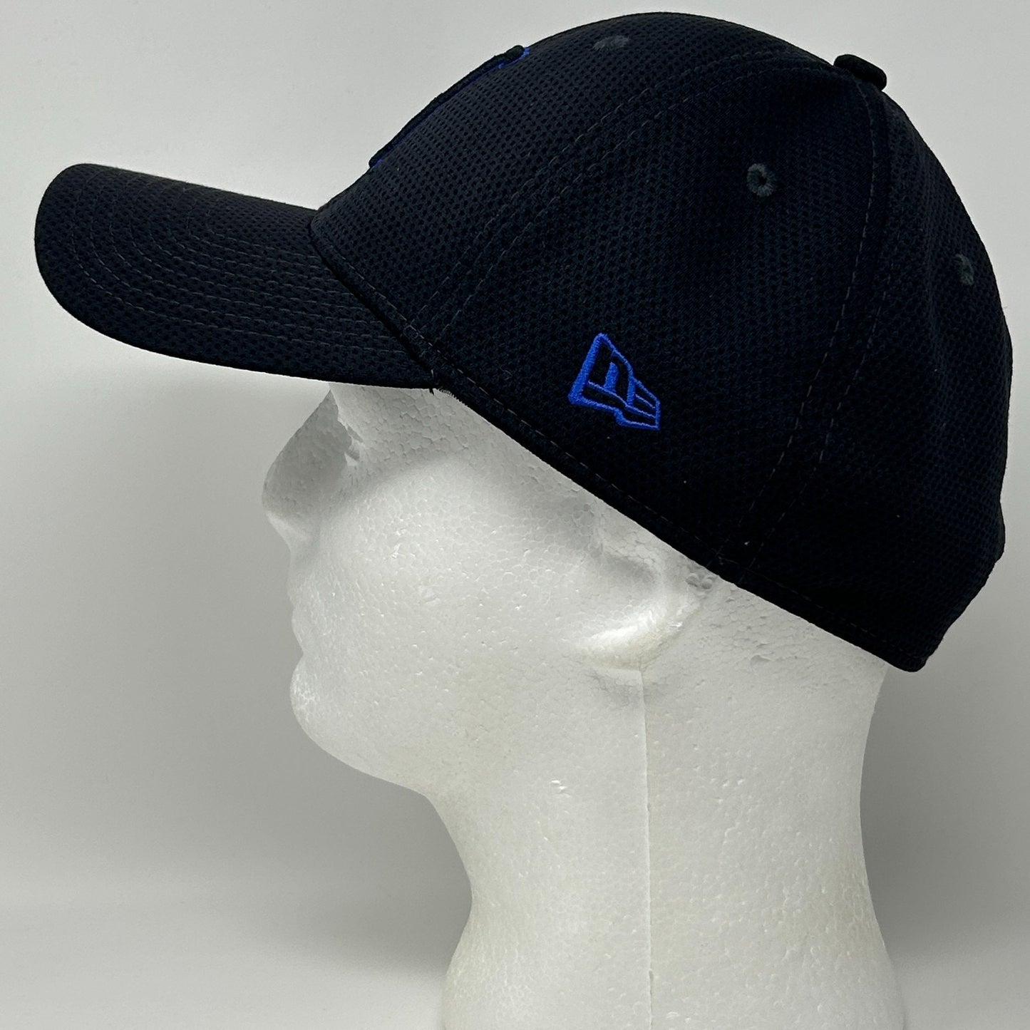 UNR Wolf Pack Hat Baseball Cap Nevada Reno 6 Panel New Era Blue Flex Fitted L-XL - Neon Vintage