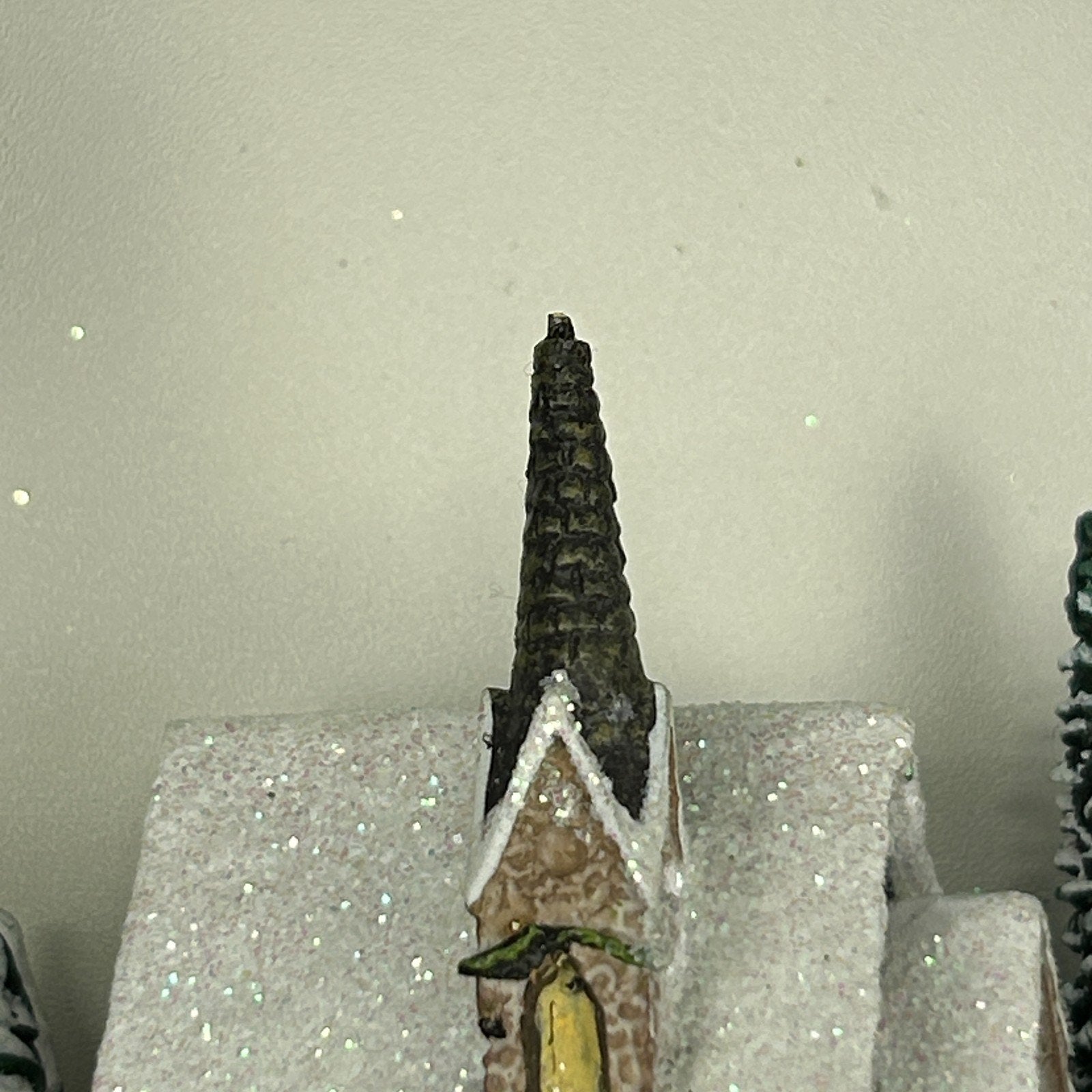 Vintage Thomas Kinkade Village Christmas Illuminated Wreath Hawthorne Light 2005 - Neon Vintage