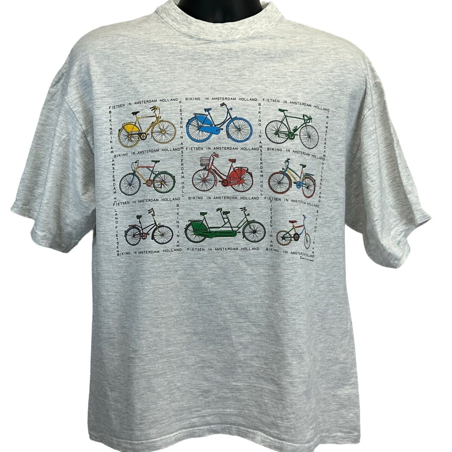 Ciclismo en Ámsterdam, Holanda, camiseta vintage de los años 90 Y2K, bicicleta grande, ciclista