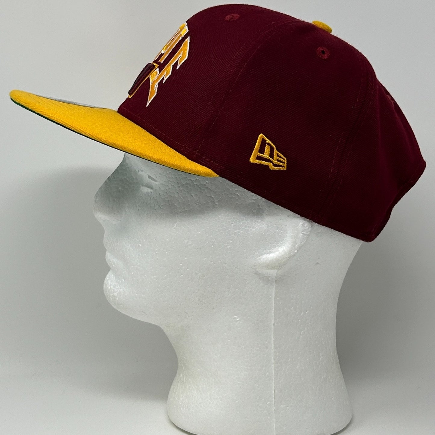 Staple Pigeon x Washington Commanders Hat Baseball Cap New Era Snapback Red NFL