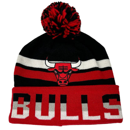 Chicago Bulls Pom Pom Beanie Cuffed Toque Hat NBA Mitchell & Ness Red Black New