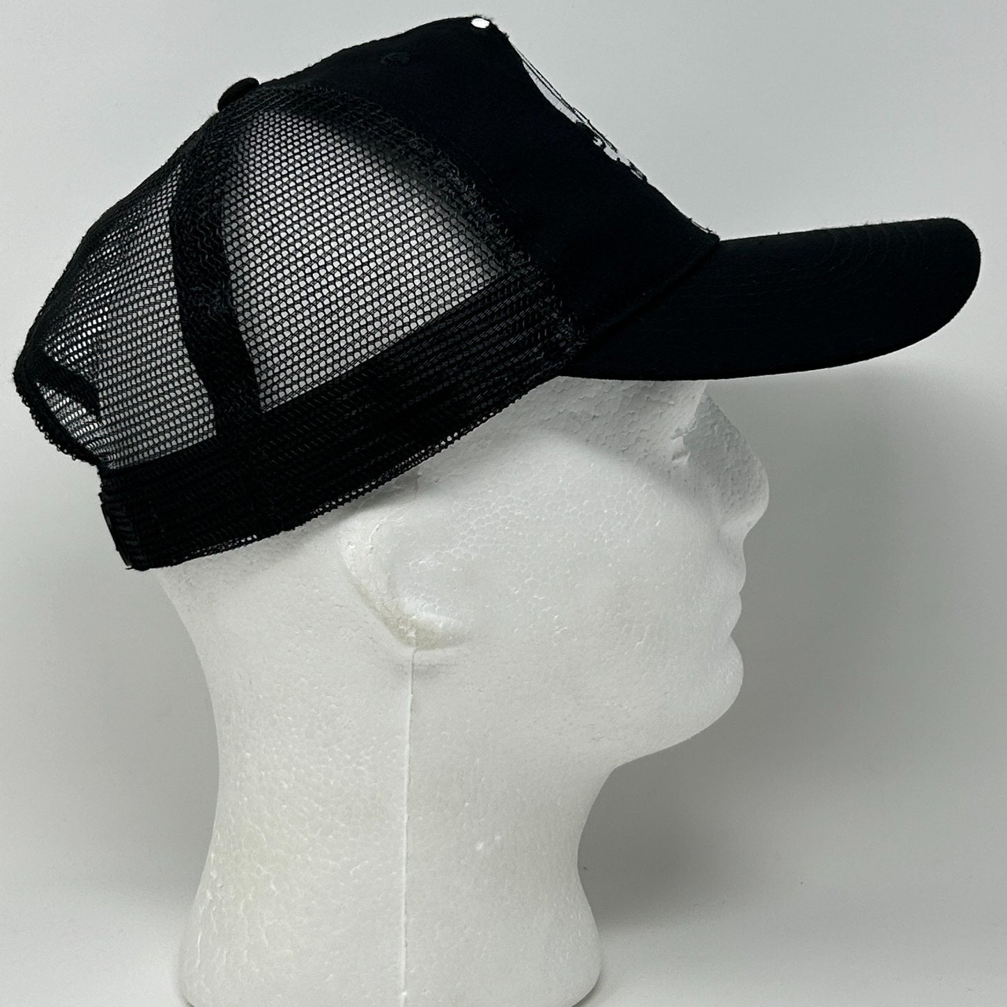 Ed Hardy Skull Dagger Trucker Hat Cap Tattoo Knife Sword Mesh Snapback Black