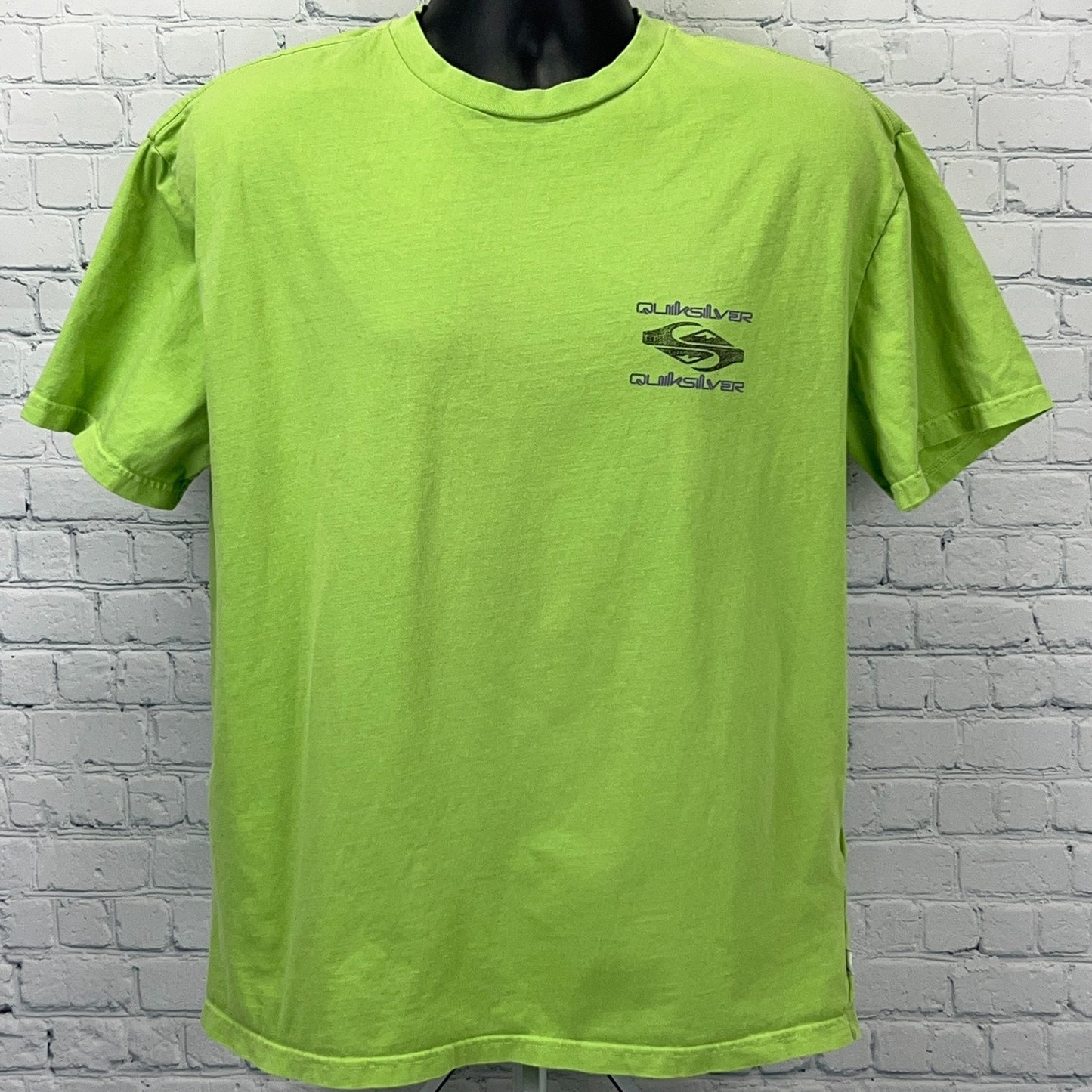 Quiksilver 2023 T Shirt M Medium Green Surfer Surfing Surfboarding Short Sleeve