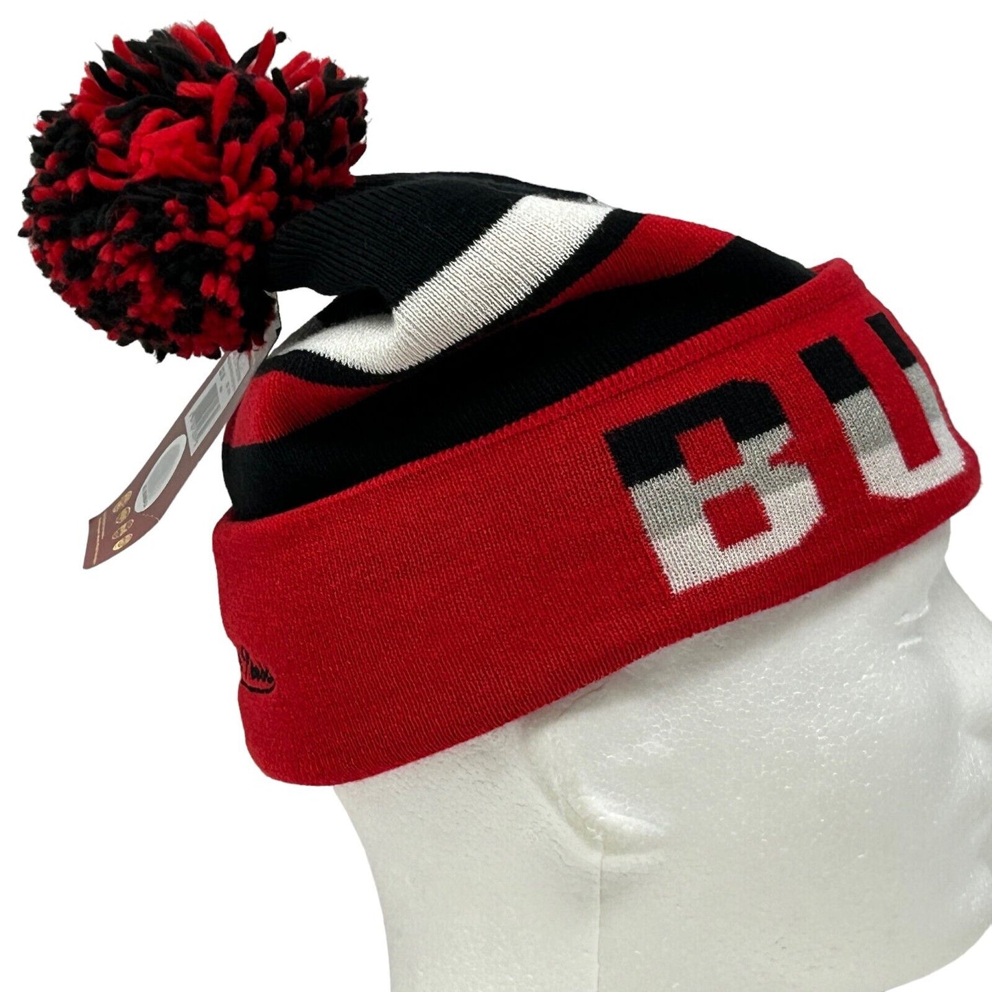 Chicago Bulls Pom Pom Beanie Cuffed Toque Hat NBA Mitchell & Ness Red Black New