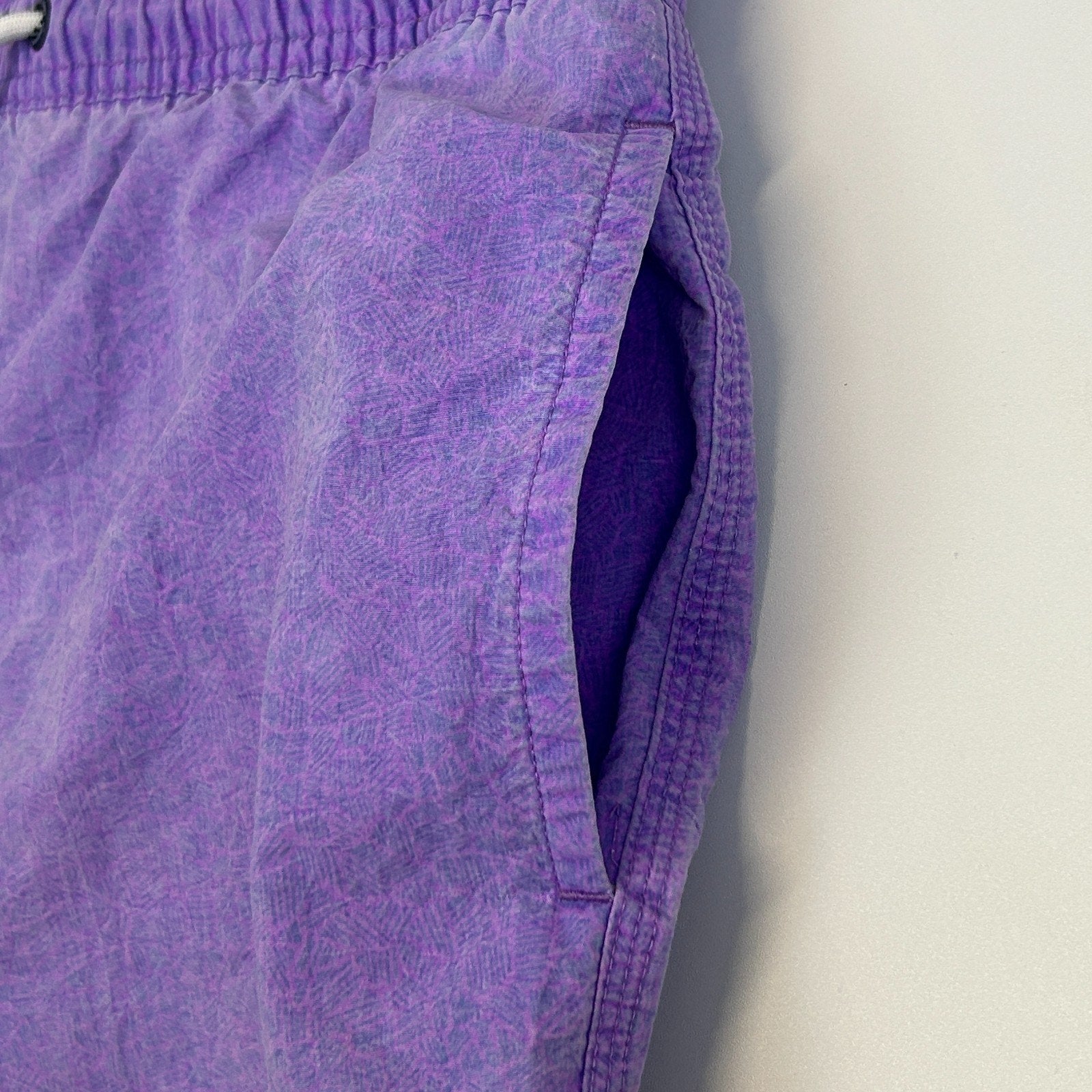 Vineyard Vines Island Swim Trunks Shorts Swimming Pockets Purple Mens M Medium - Neon Vintage