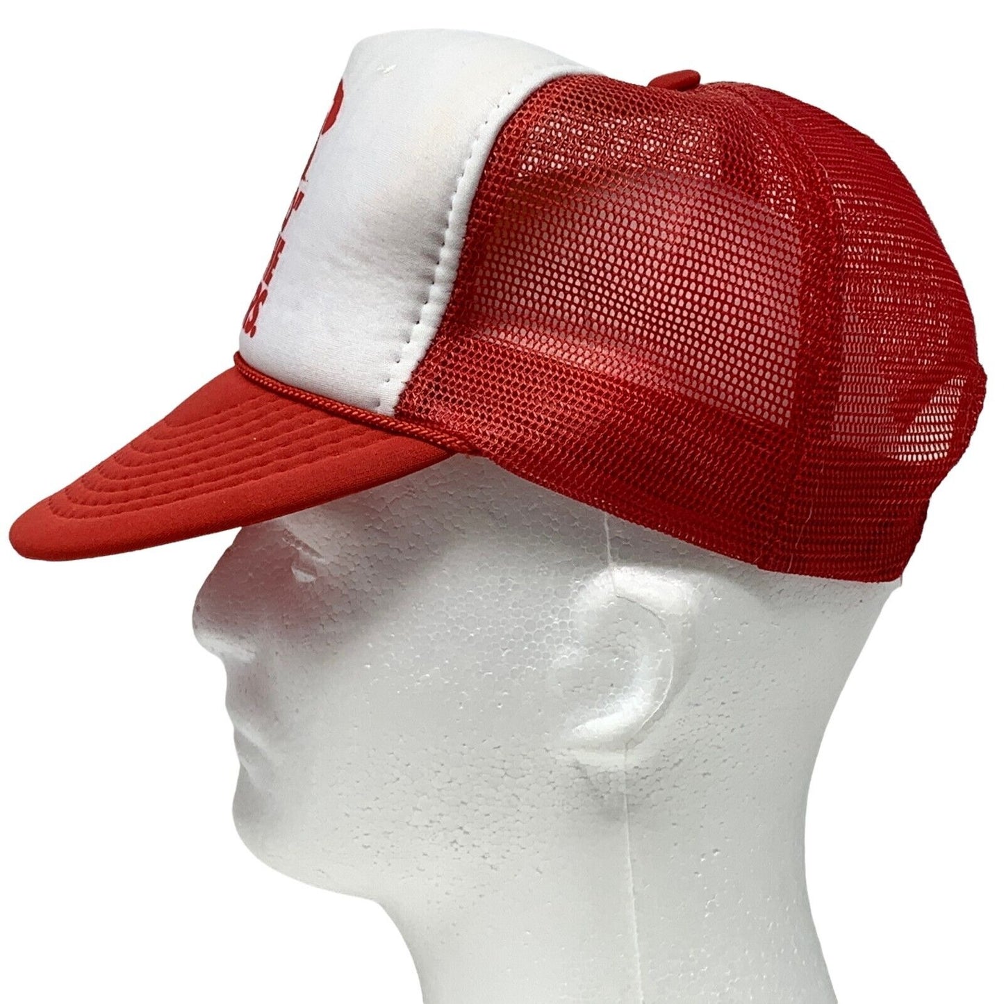 Gorra de béisbol de malla roja de los años 80 con el mensaje "Hola, tienes las respuestas" y el teléfono