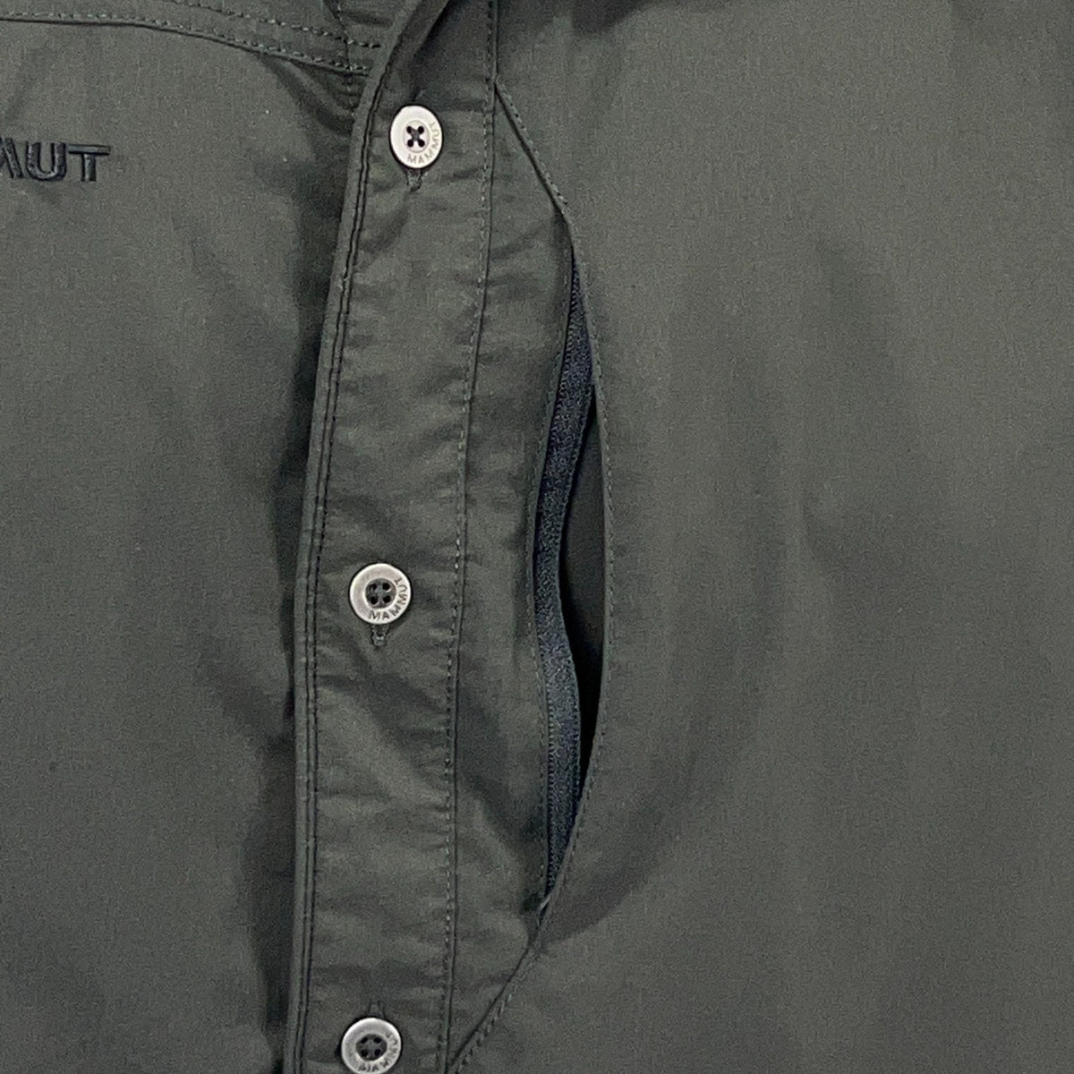 Mammut Tempest Button Front Shirt Mens L Large Green Short Sleeve Hiker Hiking