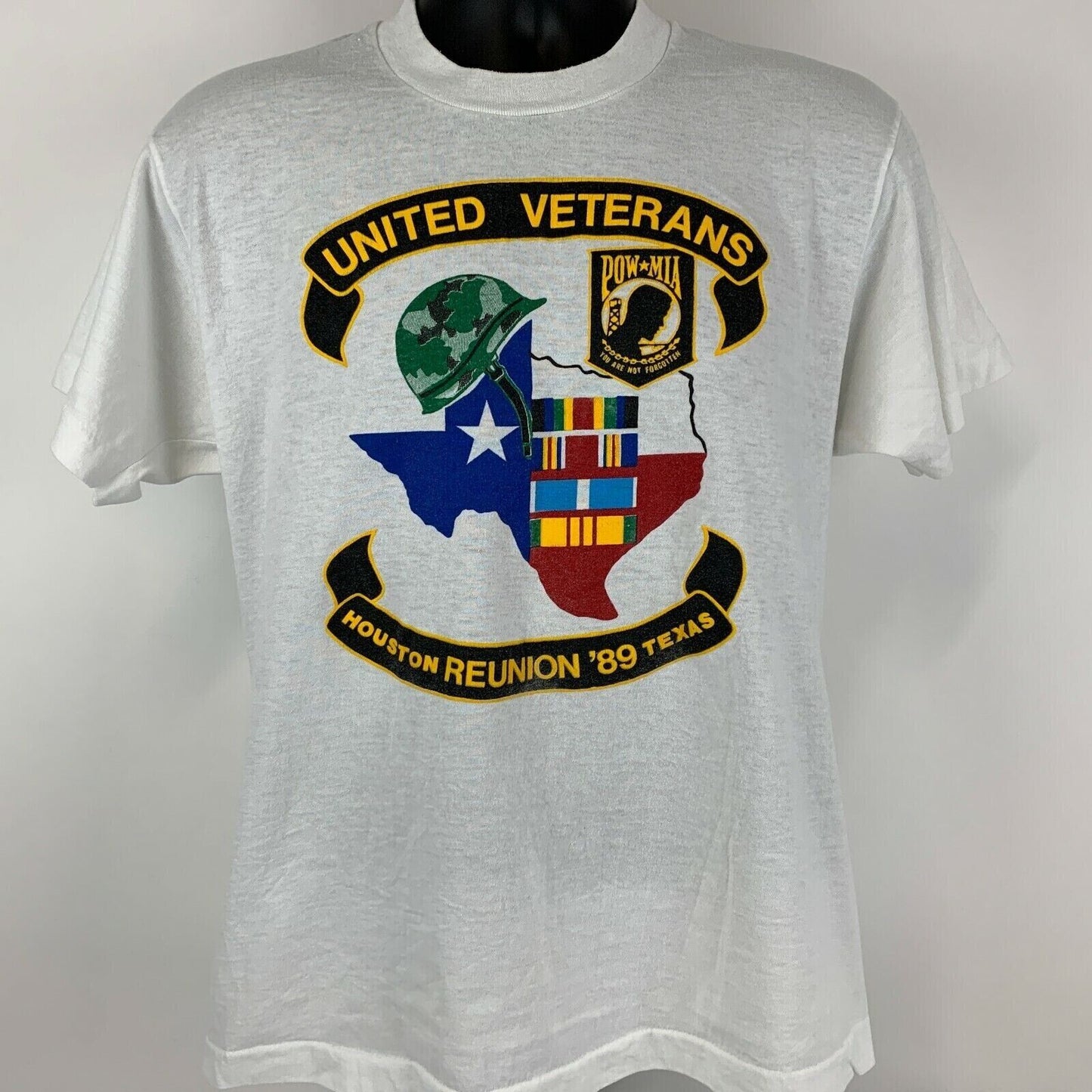 United Veterans Reunion Texas Vintage 80s T Shirt Medium Houston USA Mens White