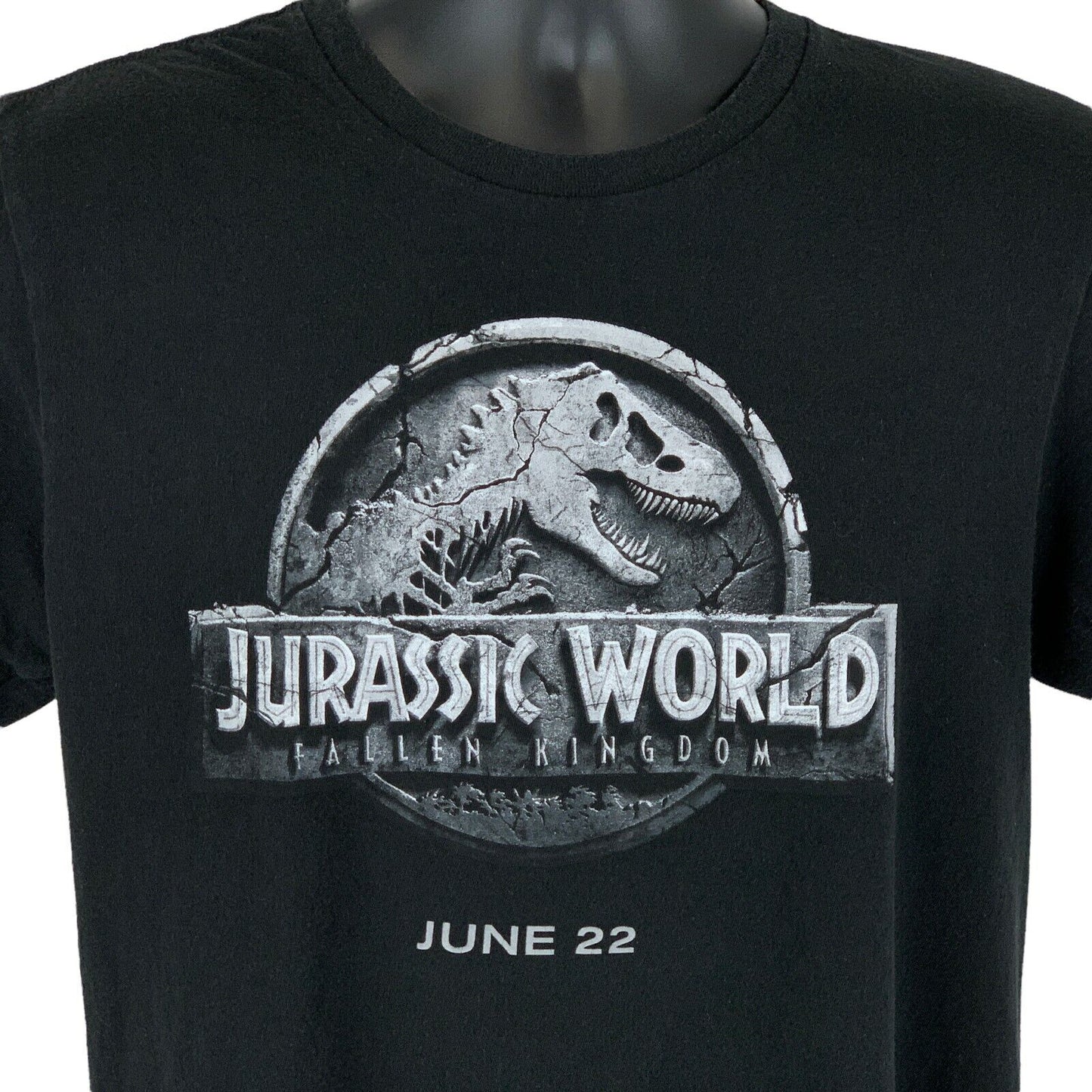 Jurassic World Fallen Kingdom T Shirt Movie Film Promotional Graphic Tee Medium