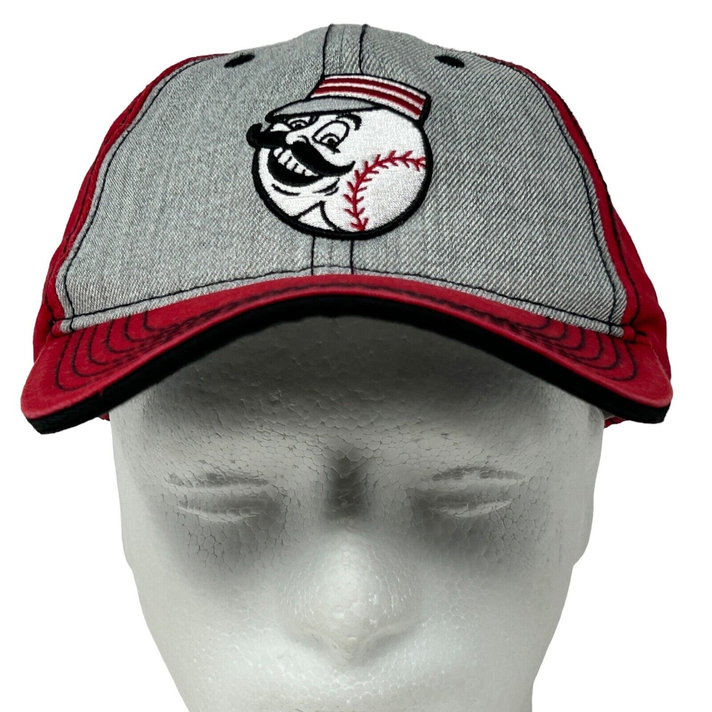 Gorra de béisbol con correa trasera de seis paneles de color rojo de Fox Sports de los Cincinnati Reds Mr Redlegs