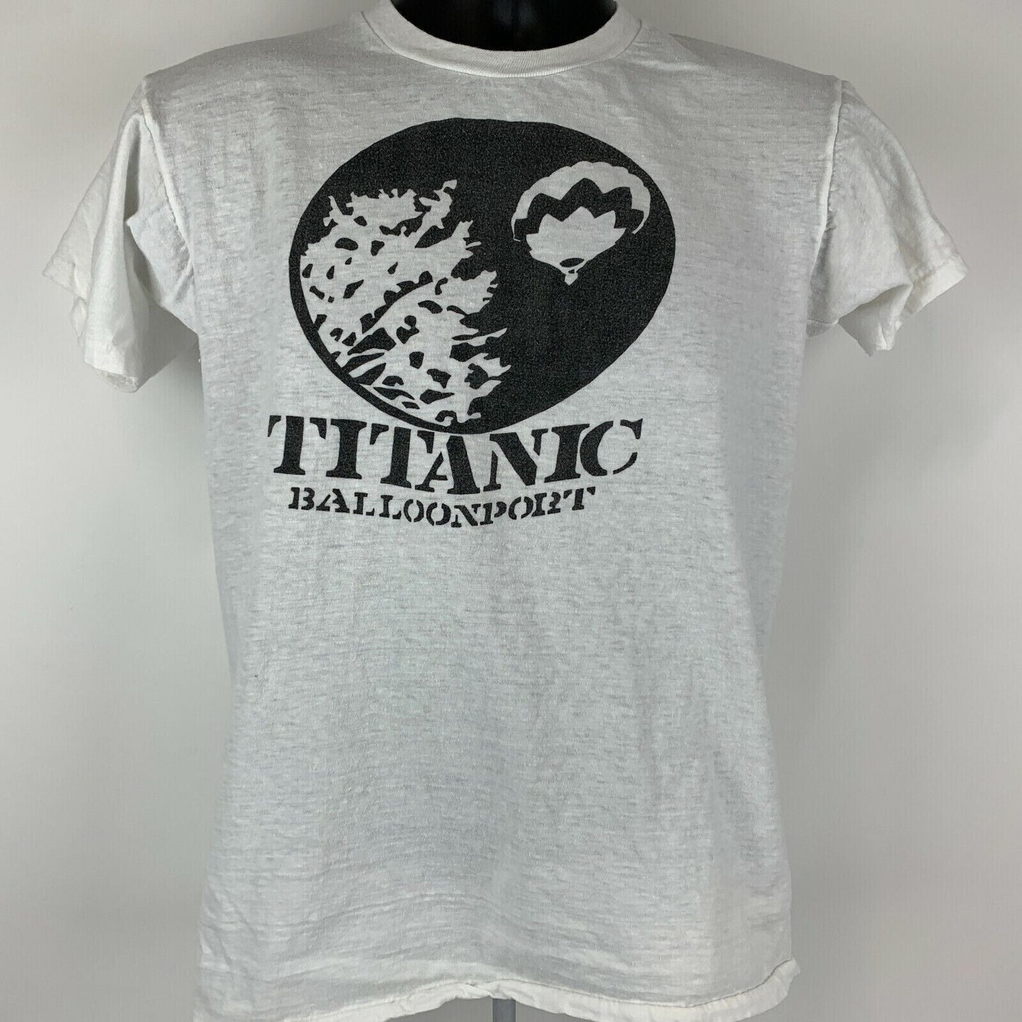 Vintage Titanic Balloonport Hot Air Balloon T Shirt Mens Small 70s 80s USA White