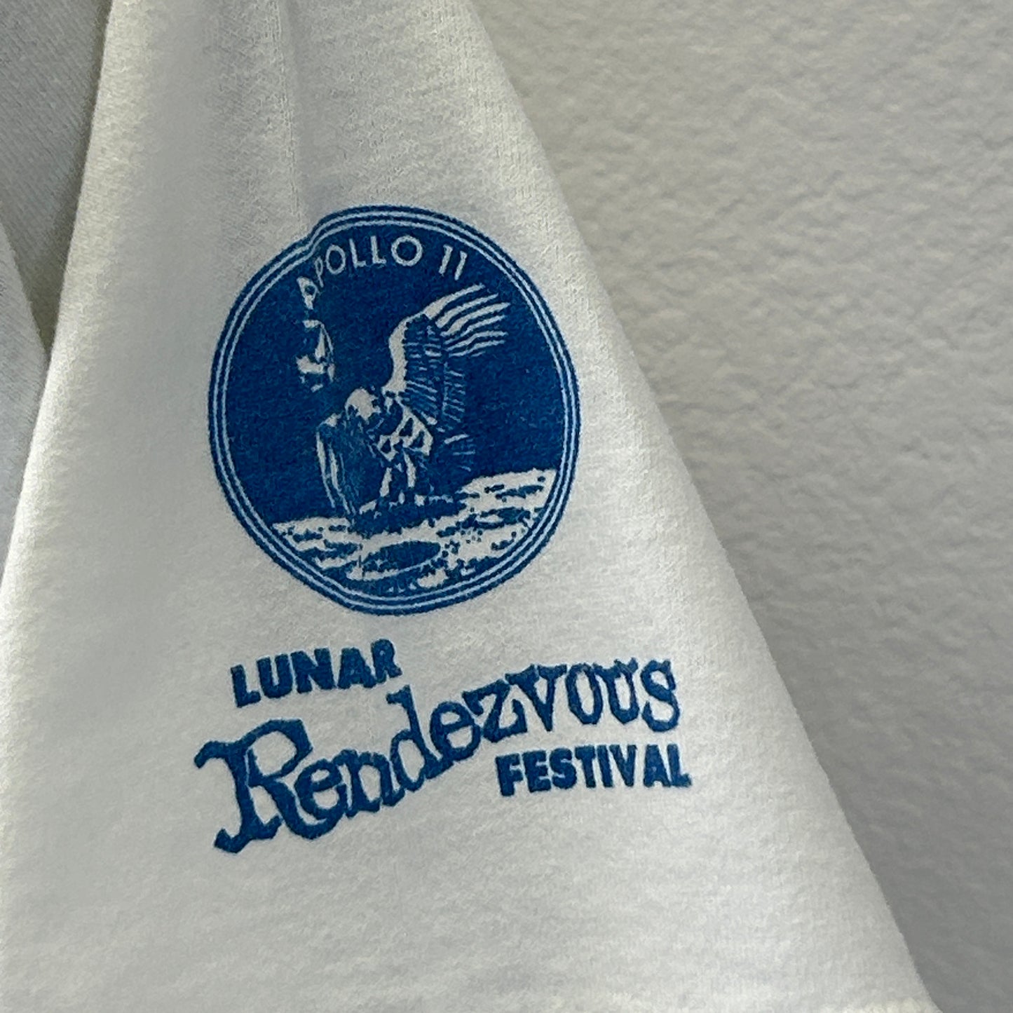 复古月球会合跑步 T 恤男式大号阿波罗 11 号节日 Loral 白色