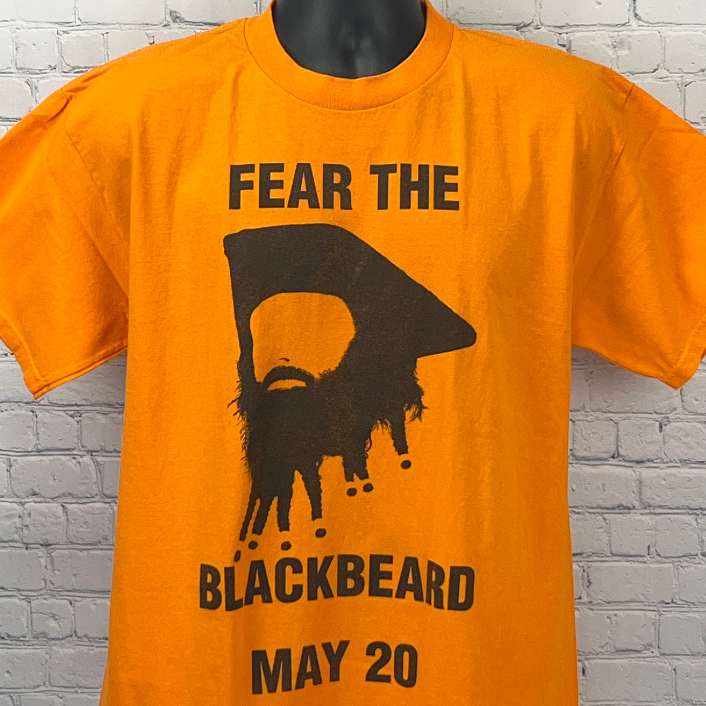 Disney Pirates of the Caribbean T Shirt On Stranger Tides Film Orange L Large - Neon Vintage
