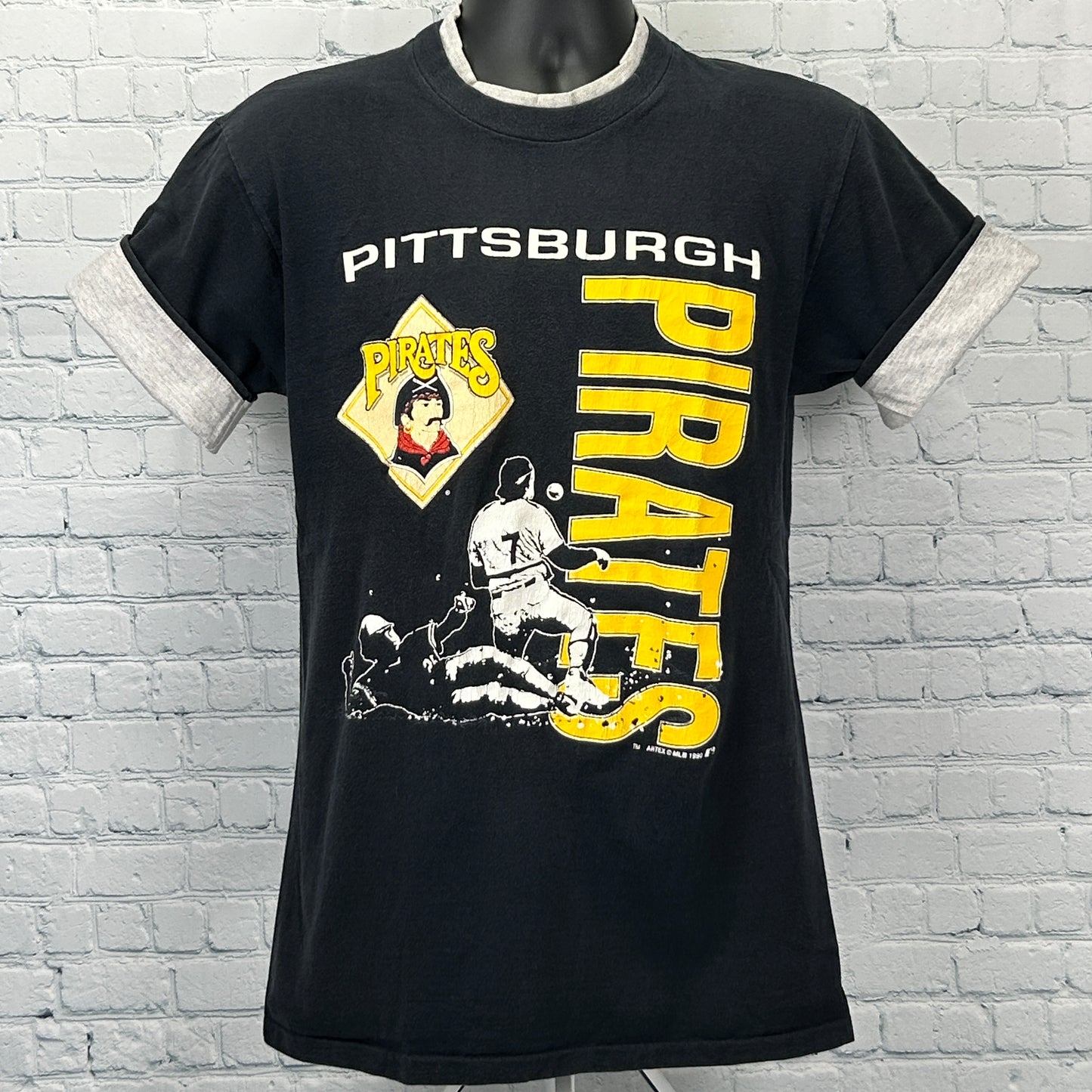Vintage 90s Pittsburgh Pirates T Shirt MLB Baseball Flip Cuffs Black M Medium - Neon Vintage