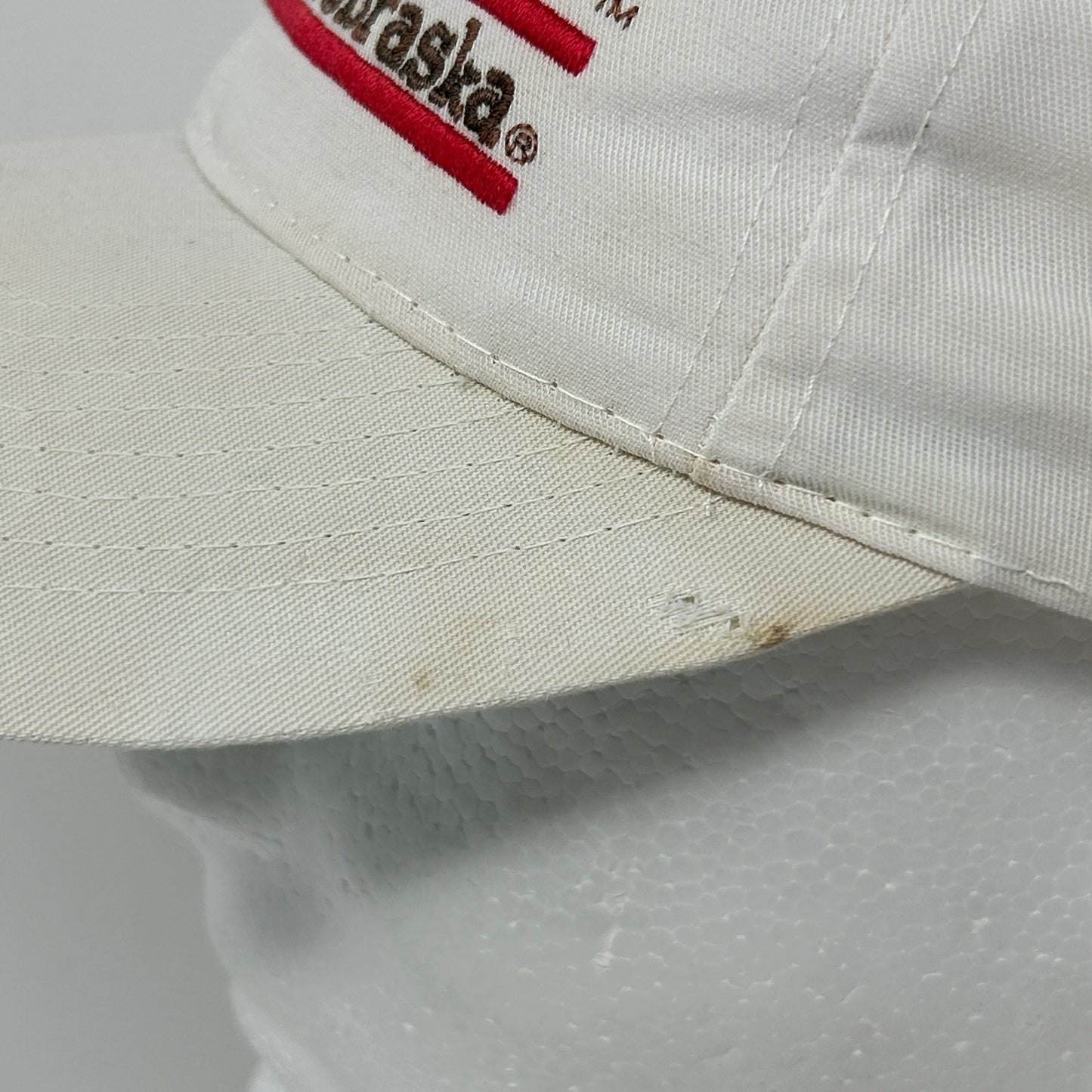 Vintage 90s Nebraska Cornhuskers Hat Cap UNL 3 Bar Line The Game Snapback White