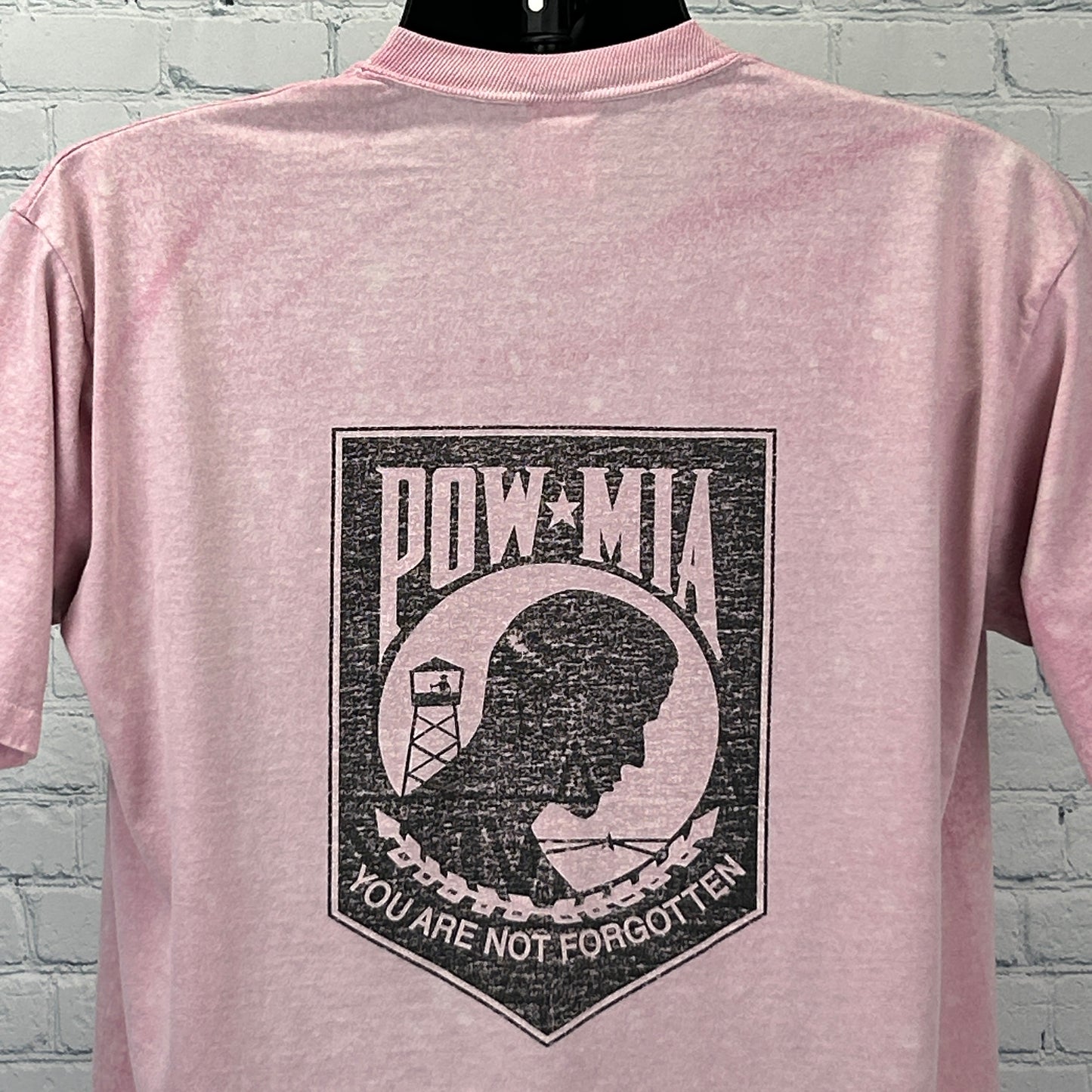 Vintage 90s US Army POW-MIA T Shirt Military United States Pink Mens L Large