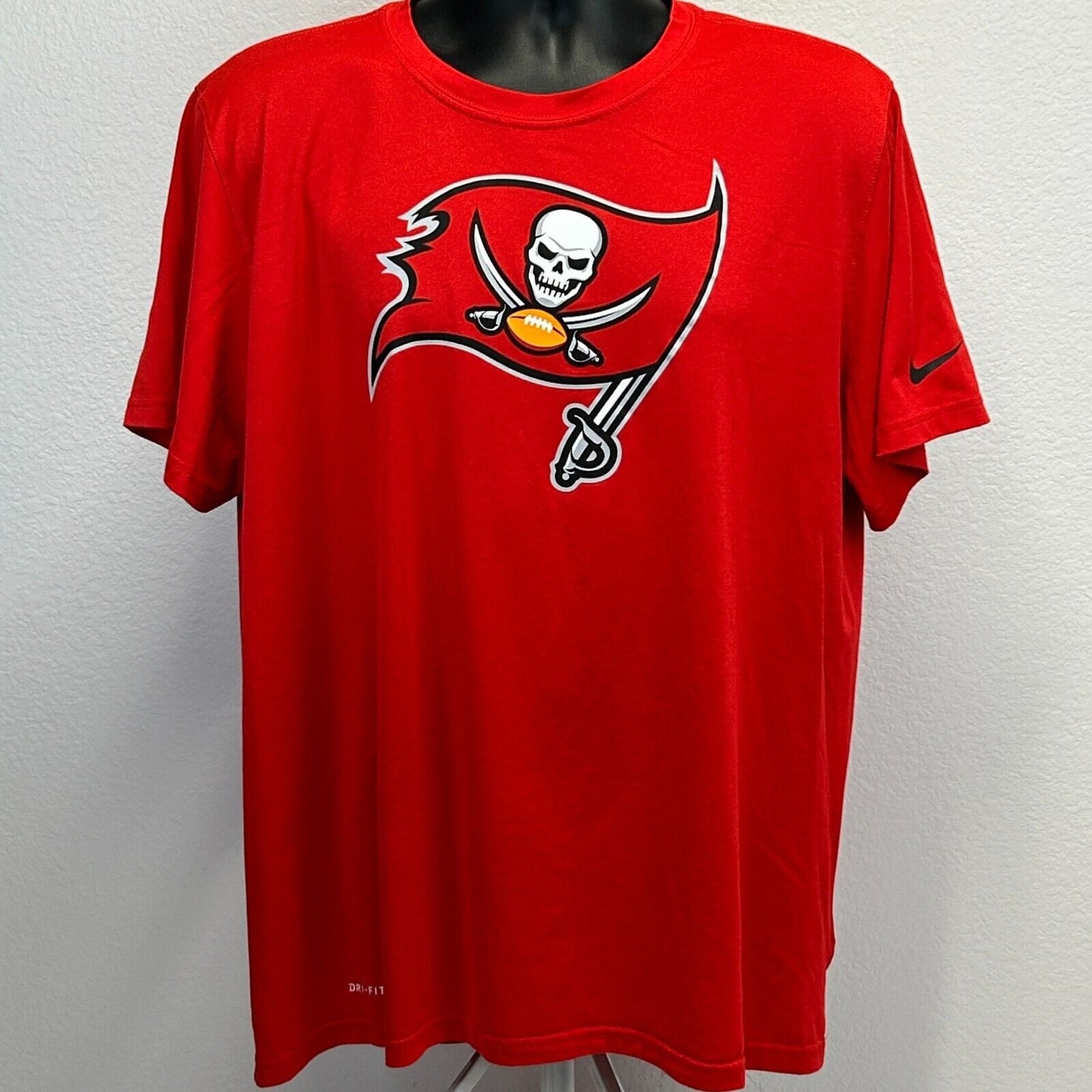 Tampa Bay Buccaneers T Shirt Mens X-Large The Nike Tee Dri Fit NFL Football Red