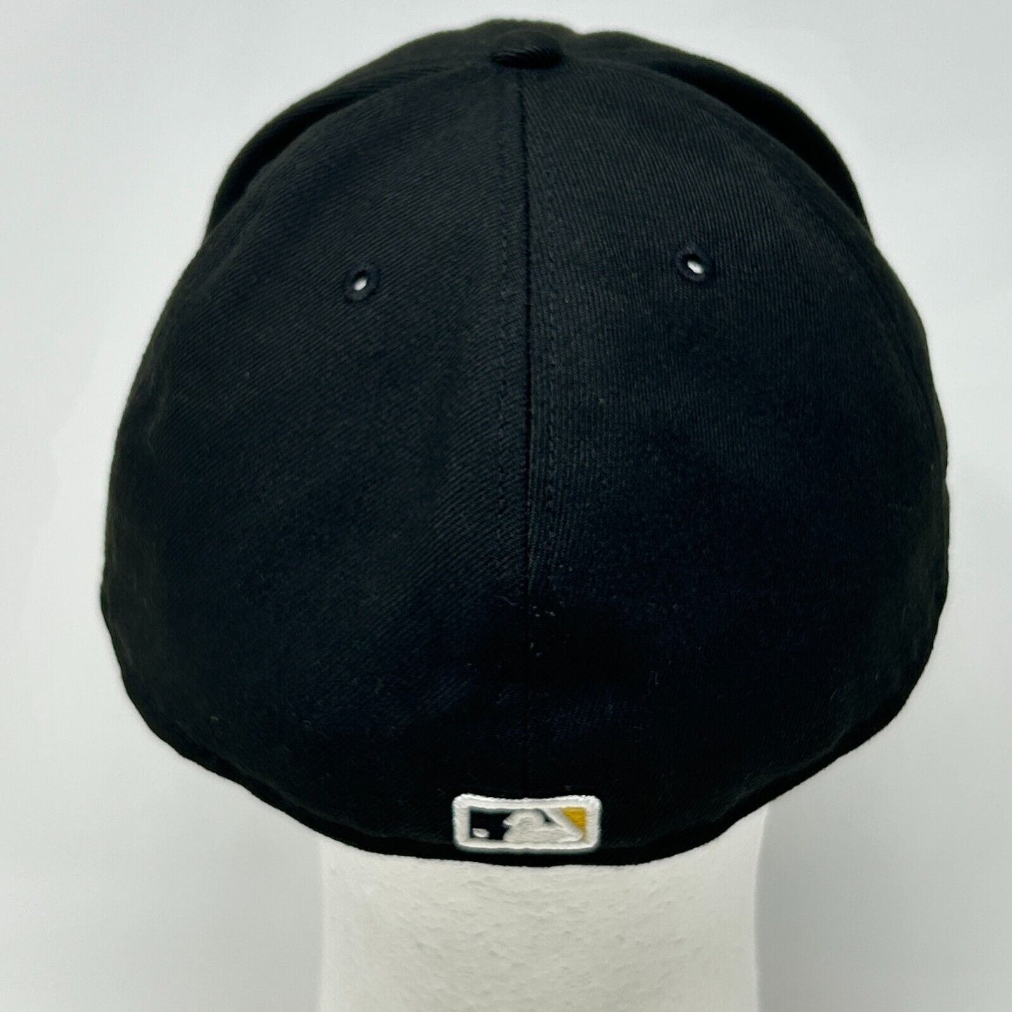 Pittsburgh Pirates Baseball Hat Cap Fitted Size 8 New Era MLB Six Panel Black