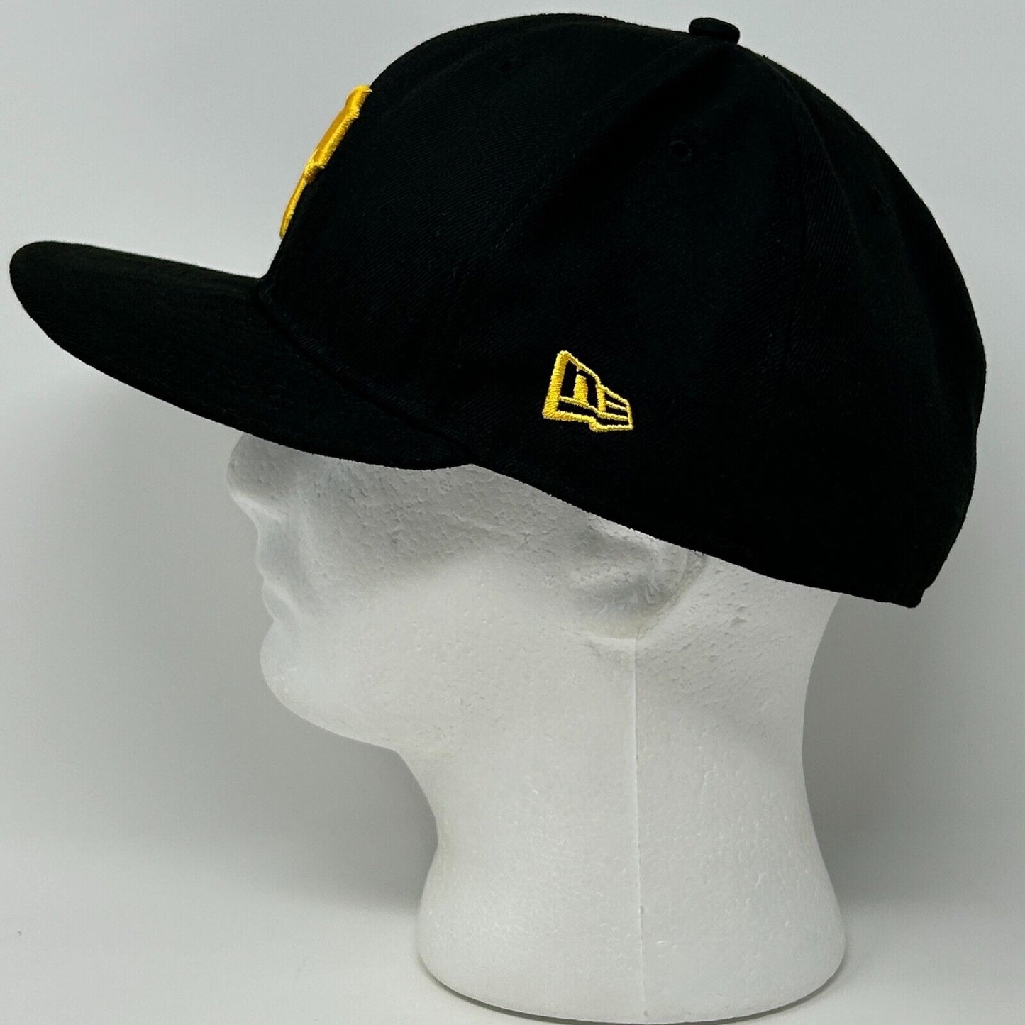 Pittsburgh Pirates Baseball Hat Cap Fitted Size 8 New Era MLB Six Panel Black