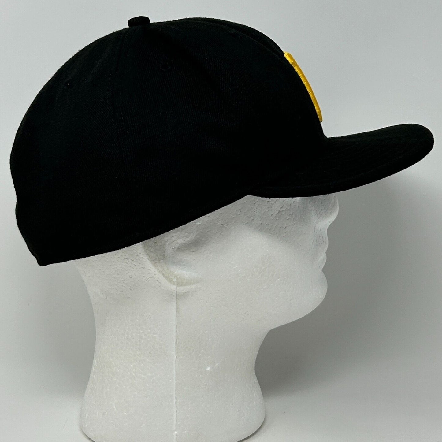 Pittsburgh Pirates Baseball Hat Cap Fitted Size 8 New Era MLB Six Panel Black