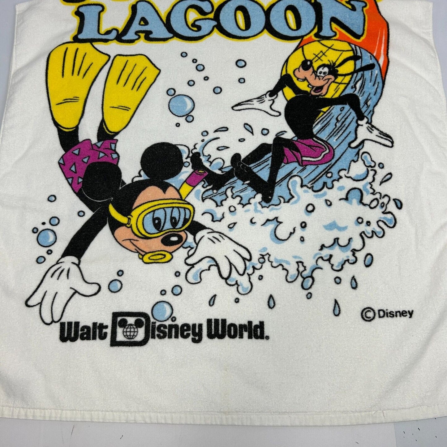 Vintage Walt Disney World Typhoon Lagoon Beach Towel Bath Mickey Mouse White