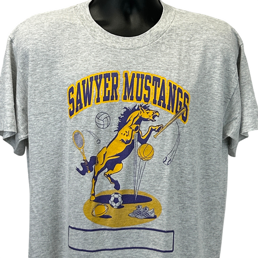 Camiseta vintage de educación física de la escuela Sawyer Mustangs, gran camiseta de educación física de los años 90 para hombre, color gris