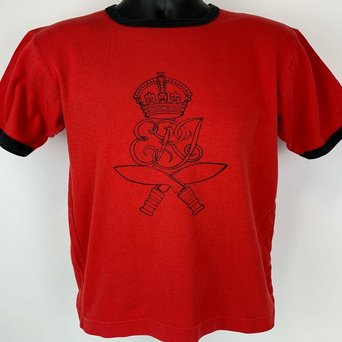 Vintage King Edward VII Gurkha Rifles T Shirt Mens Small British Indian Army Red