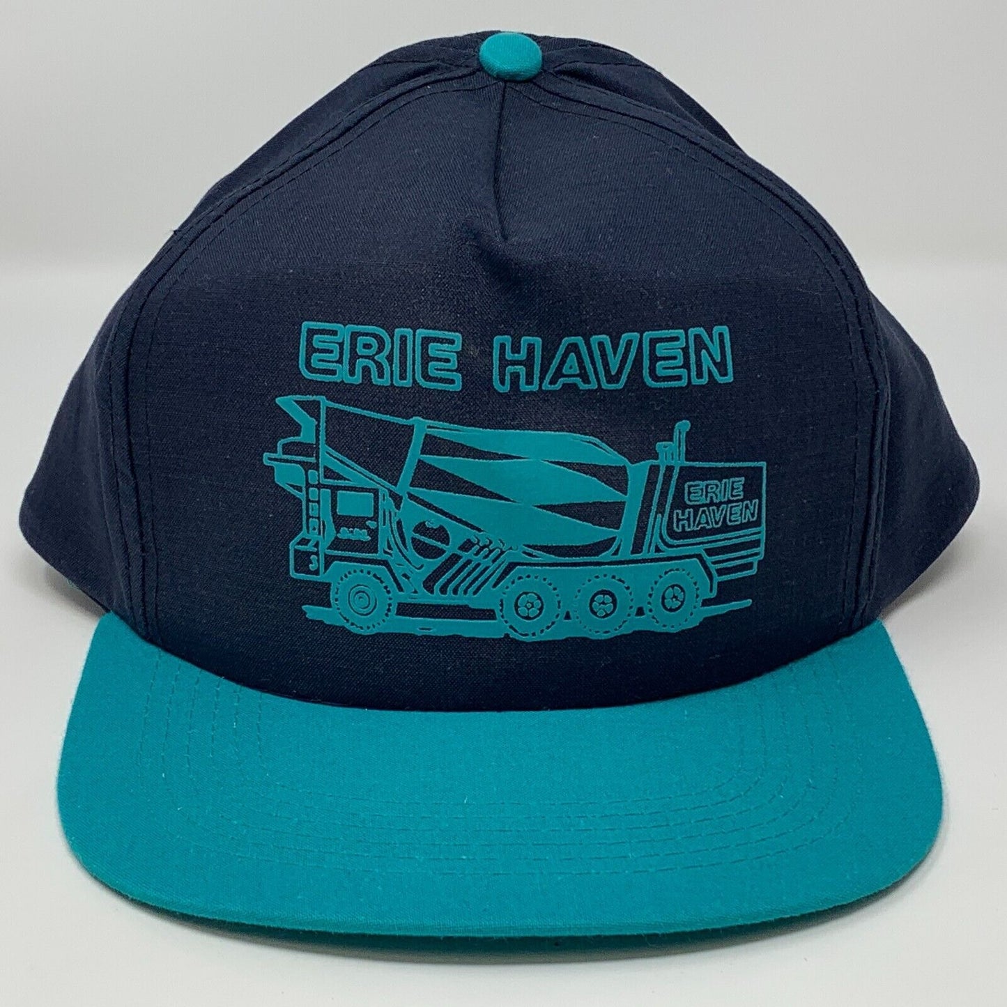 Gorra de béisbol vintage Erie Haven Concrete con diseño de camión mezclador de cemento azul