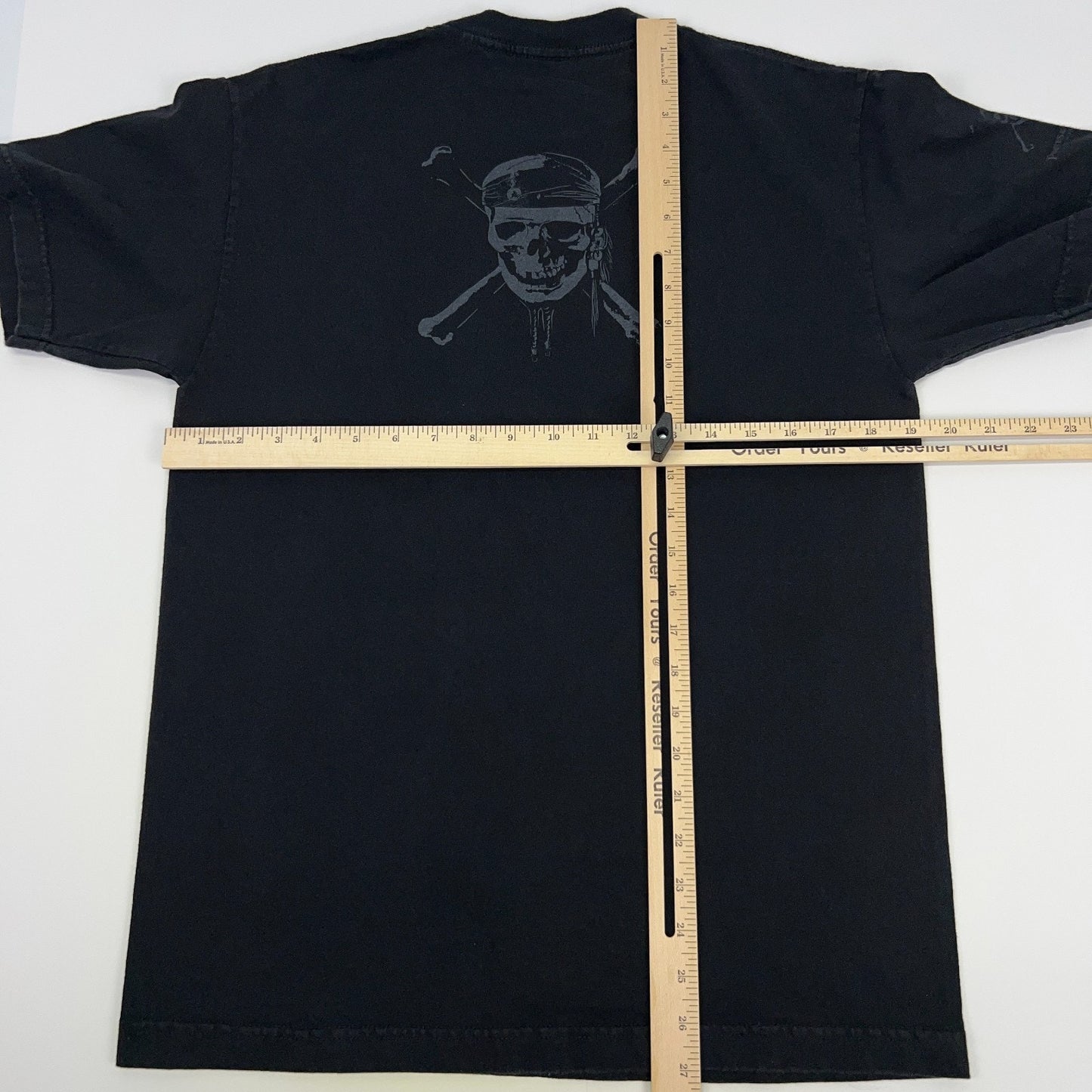 Vintage Pirates of the Caribbean T Shirt At Worlds End Las Vegas Black M Medium