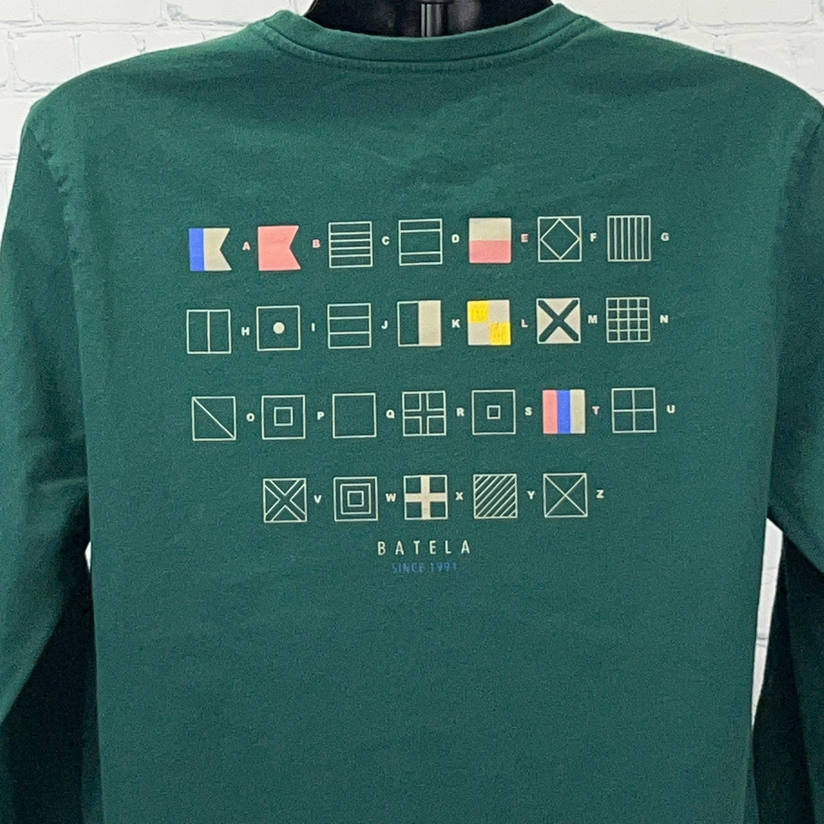 Batela Nautical Signal Flags Alphabet Green Long Sleeve T-Shirt Mens L Large