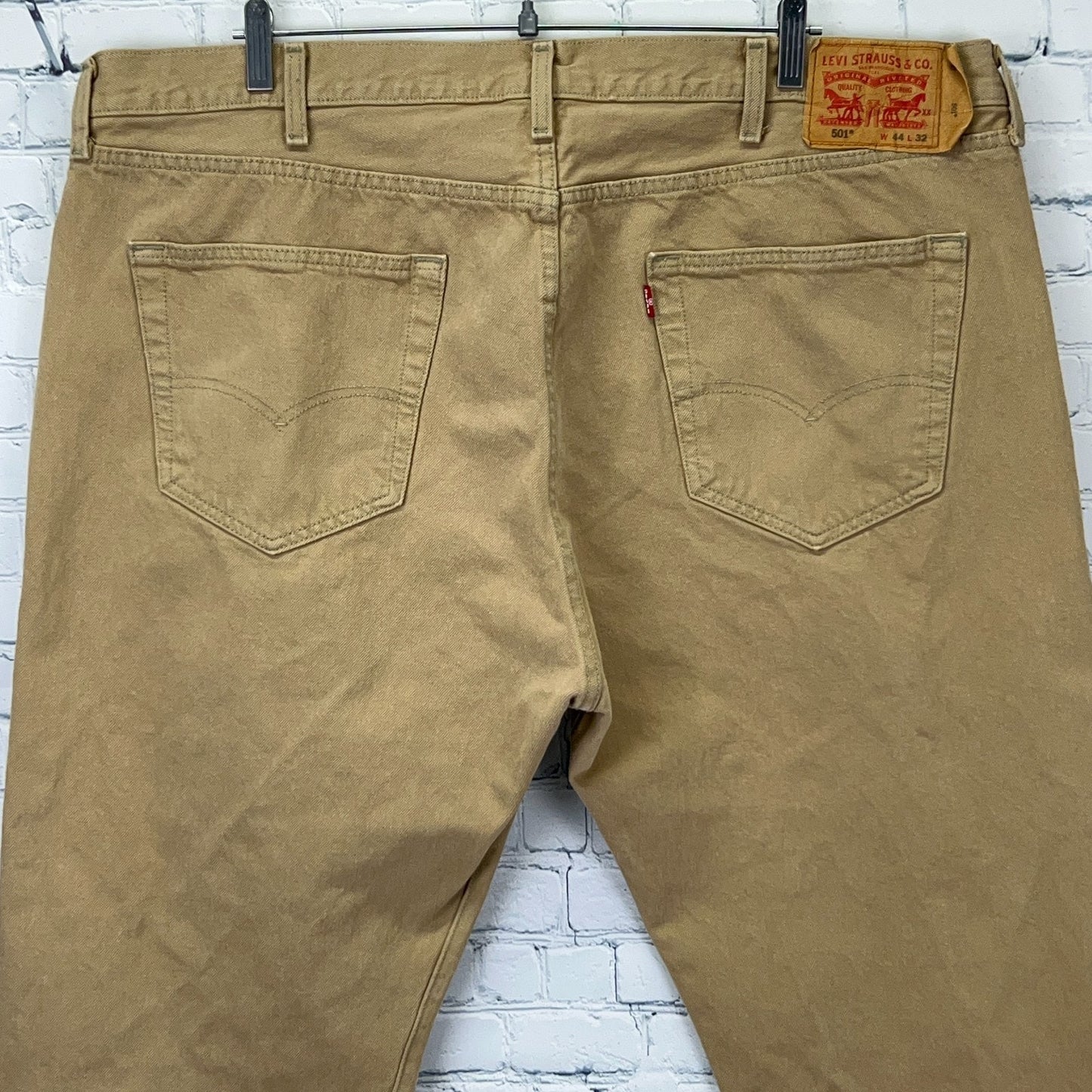 Levis 501 Button Fly Jeans Straight Fit Five Pockets Denim 1212 Beige Tan 44x32