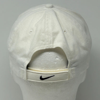 Gorra de béisbol con logo Nike Swoosh, correa trasera, seis paneles, color blanco