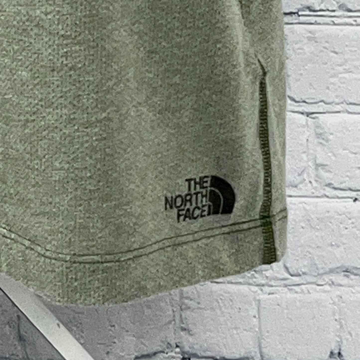The North Face Day Three Tank Top M Medium Green Sleeveless T Shirt Flashdry Tee