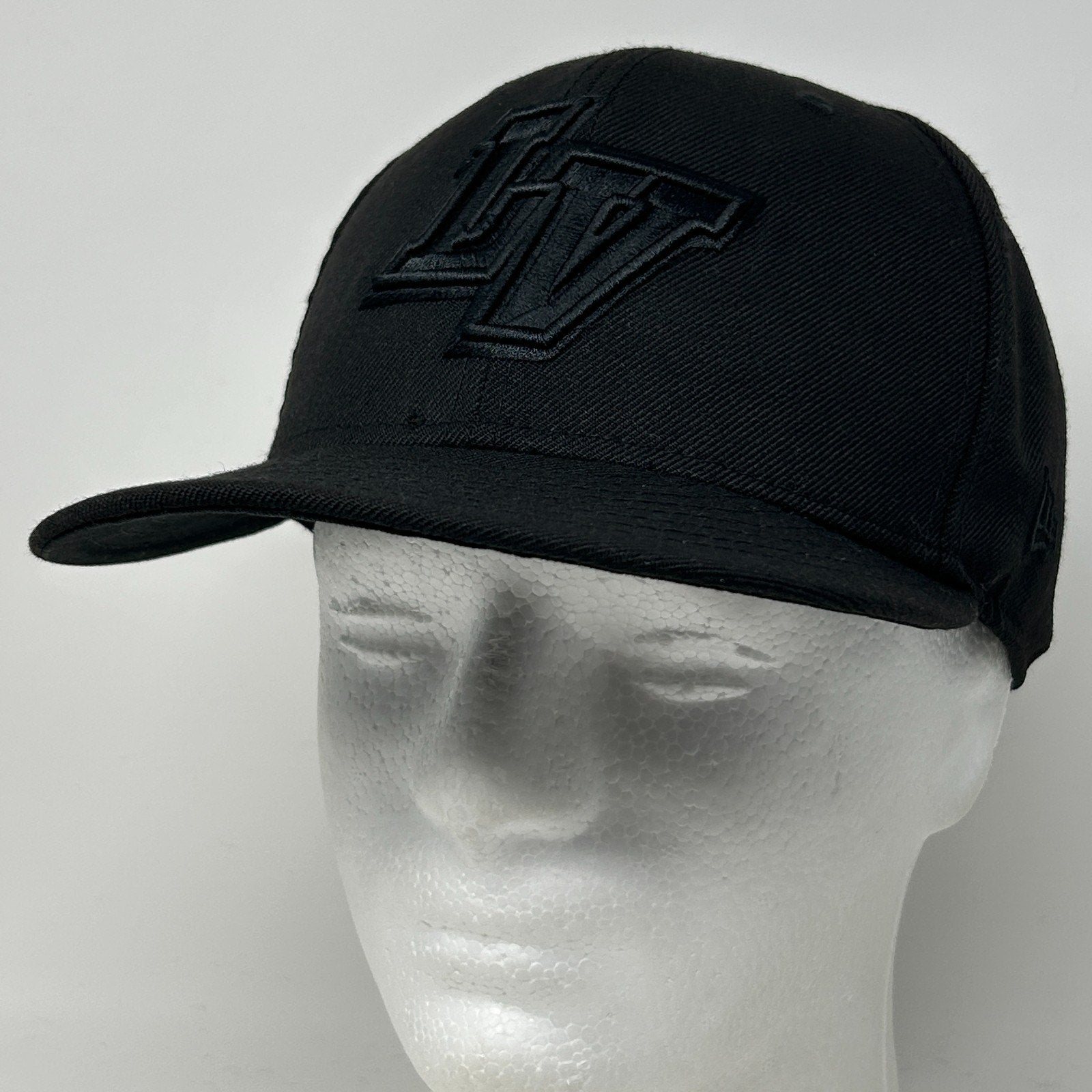 Las Vegas Aviators Hat Baseball Cap MiLB New Era Wool Black On Black Fitted 7 - Neon Vintage