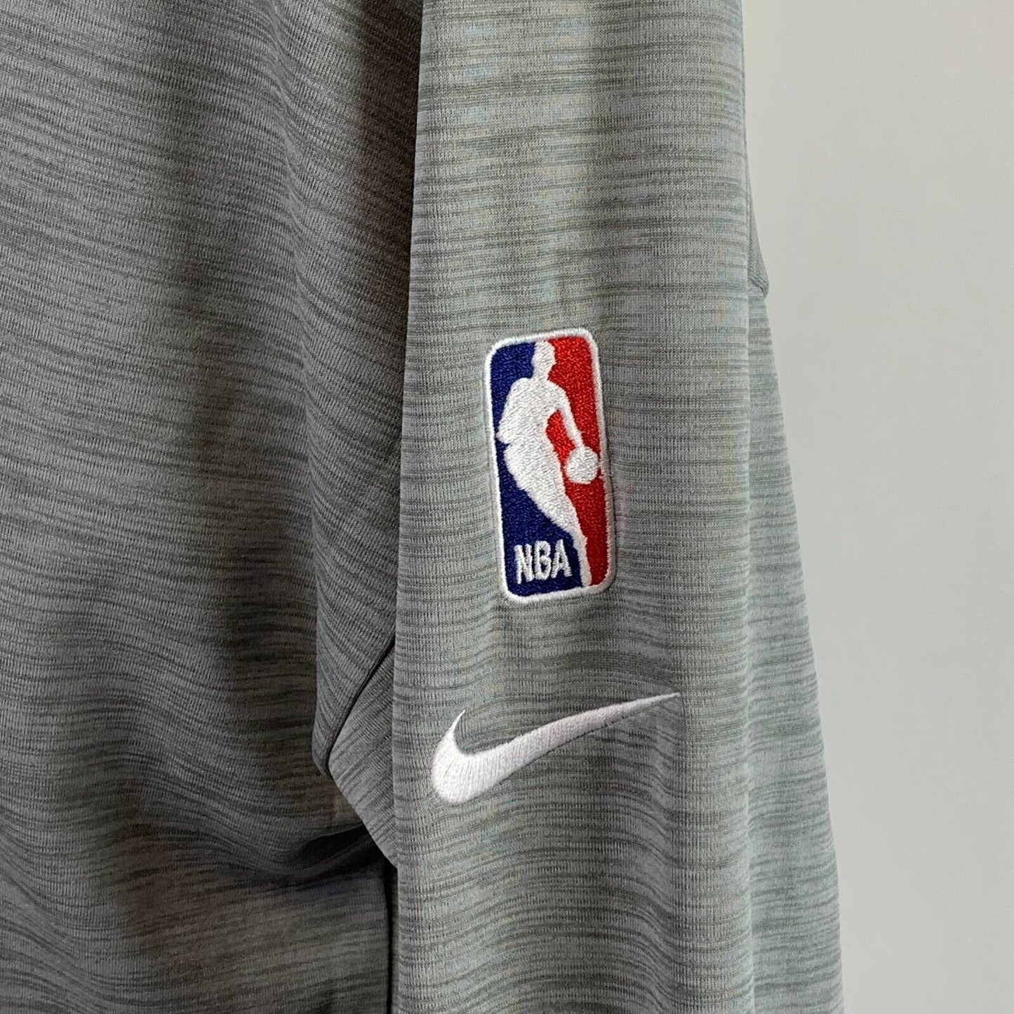 Nike Charlotte Hornets Womens LS T Shirt Basketball NBA Gray Dri Fit Medium New