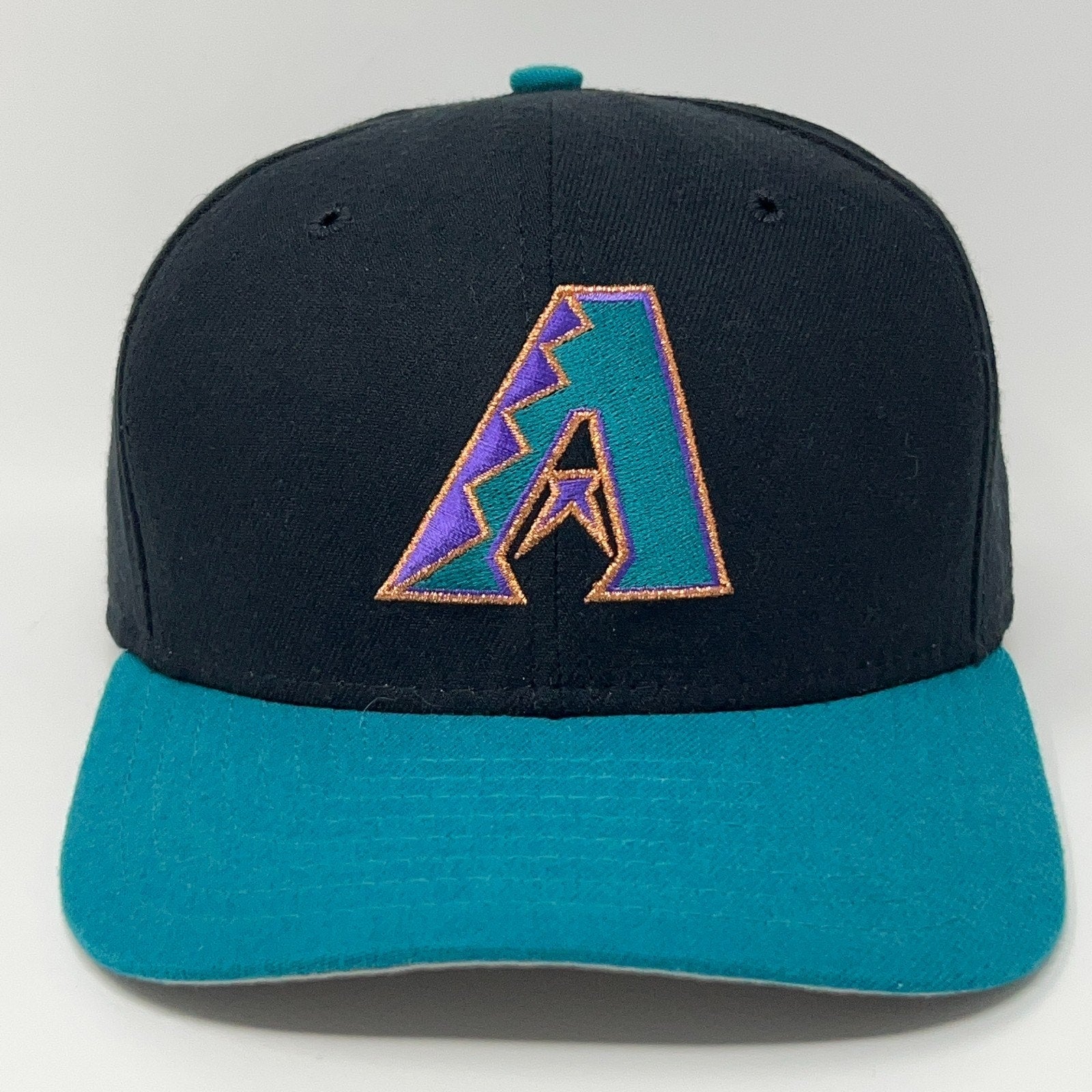 New Era Arizona Diamondbacks Black Cap with Teal Brim and Embroidered Logo on Front