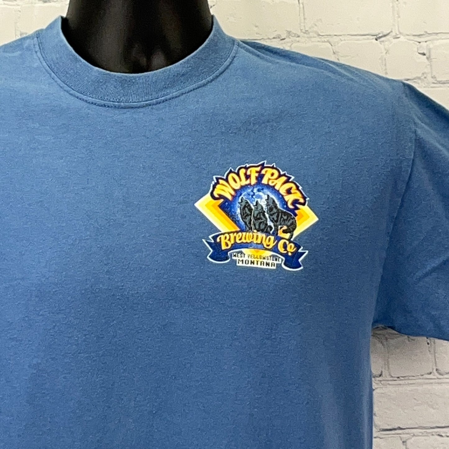 Vintage Y2Ks Wolf Pack Brewing Co T Shirt Yellowstone Montana Beer Blue M Medium