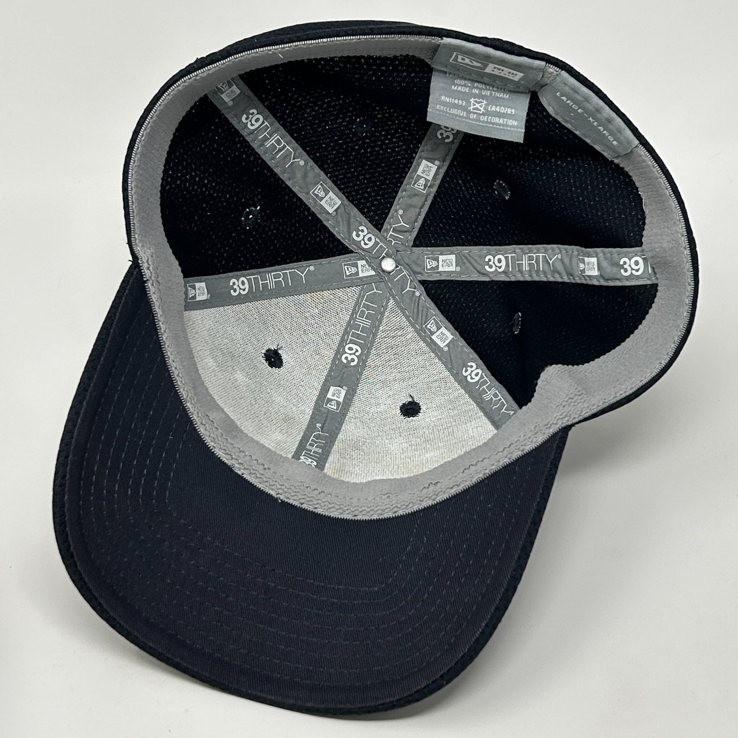 UNR Wolf Pack Hat Baseball Cap Nevada Reno 6 Panel New Era Blue Flex Fitted L-XL - Neon Vintage