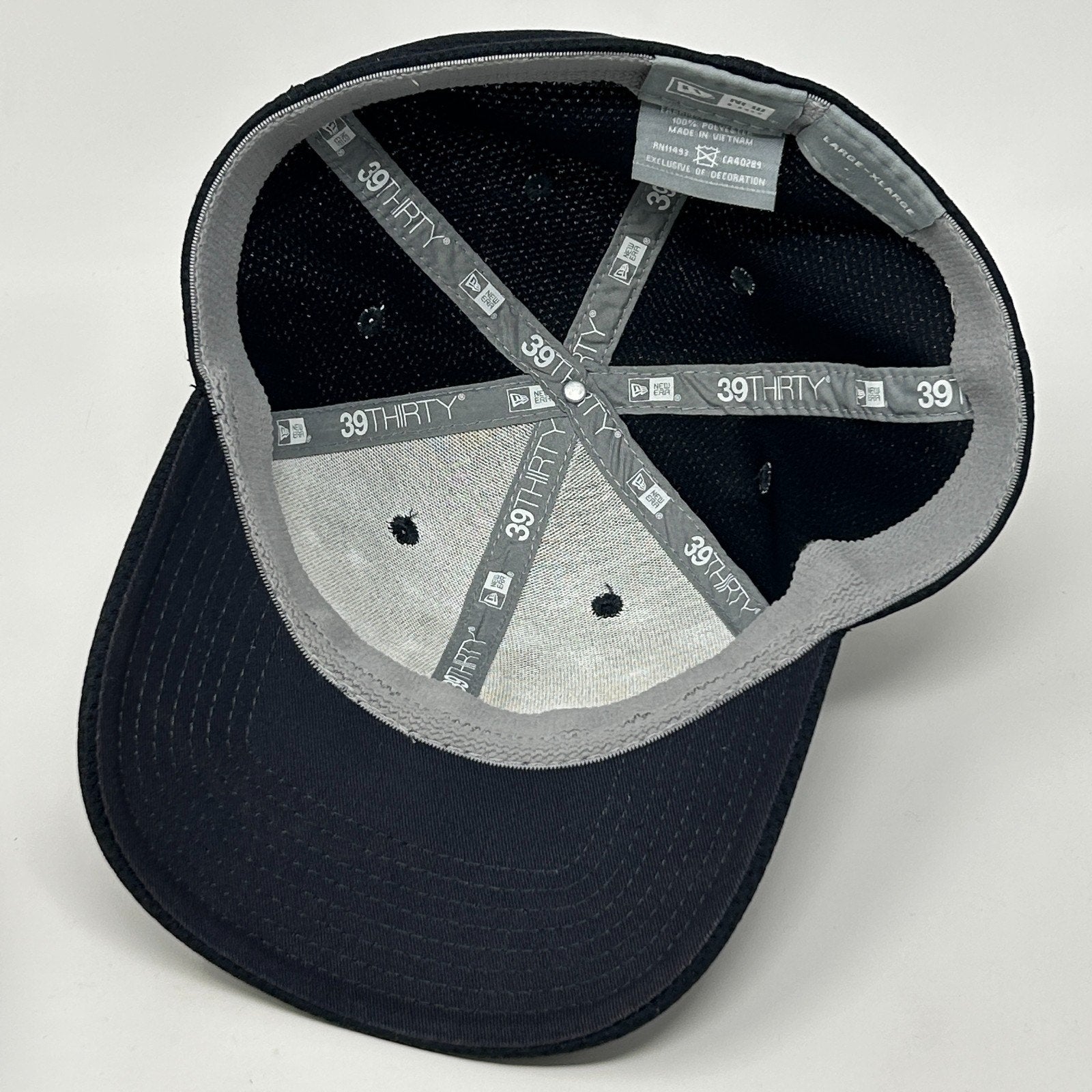 UNR Wolf Pack Hat Baseball Cap Nevada Reno 6 Panel New Era Blue Flex Fitted L-XL - Neon Vintage