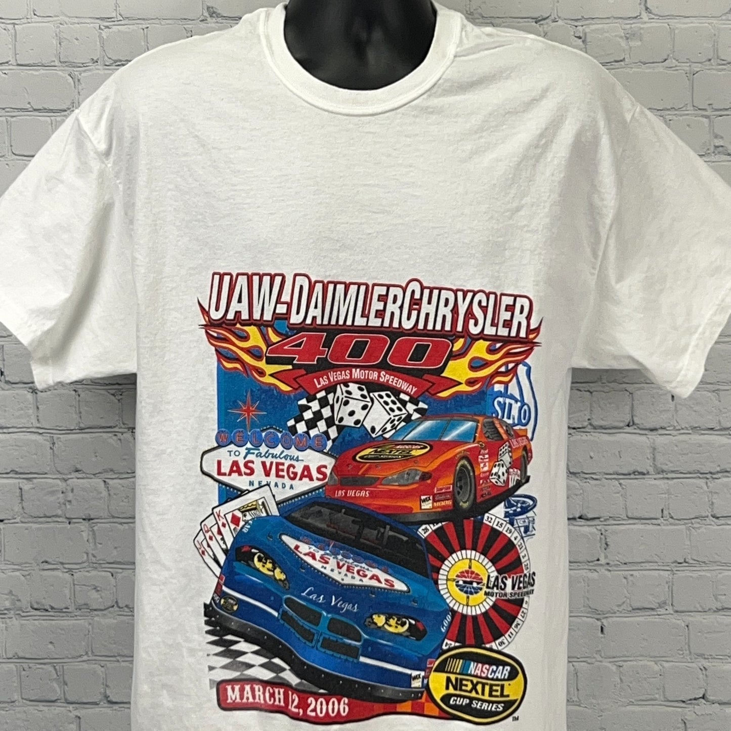 Vintage Y2Ks 2006 NASCAR Las Vegas UAW DaimlerChrysler 400 T Shirt White L Large