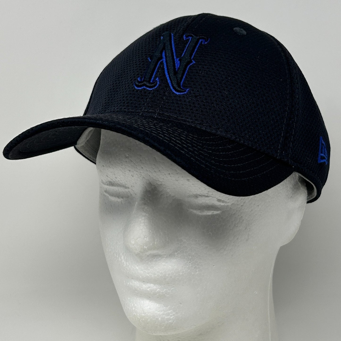 UNR Wolf Pack Hat Baseball Cap Nevada Reno 6 Panel New Era Blue Flex Fitted L-XL - Neon Vintage