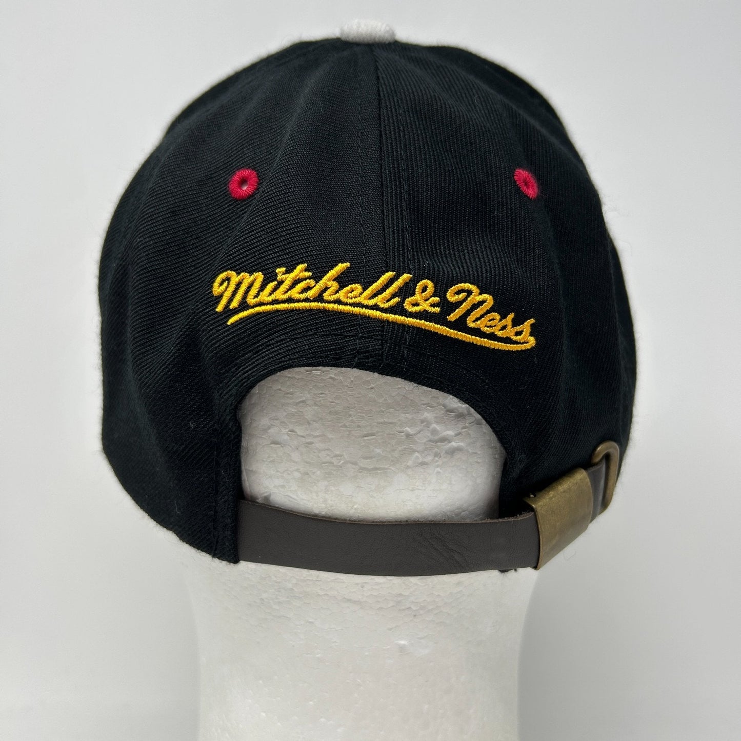 Miami Heat Hat Baseball Cap Mitchell & Ness Leather Strapback Black 5 Panel NBA - Neon Vintage