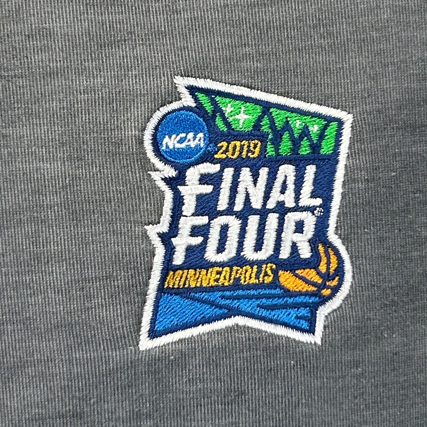 2019 NCAA Final Four Vest College Basketball Under Armour Fitted Gray L Large