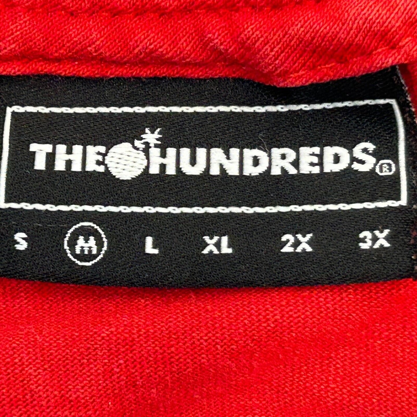 The Hundreds T 恤 中号 街头服饰 Spellout Bomb 图案 T 恤 男式 红色