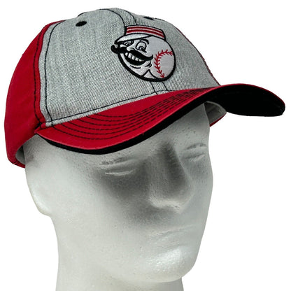 Gorra de béisbol con correa trasera de seis paneles de color rojo de Fox Sports de los Cincinnati Reds Mr Redlegs